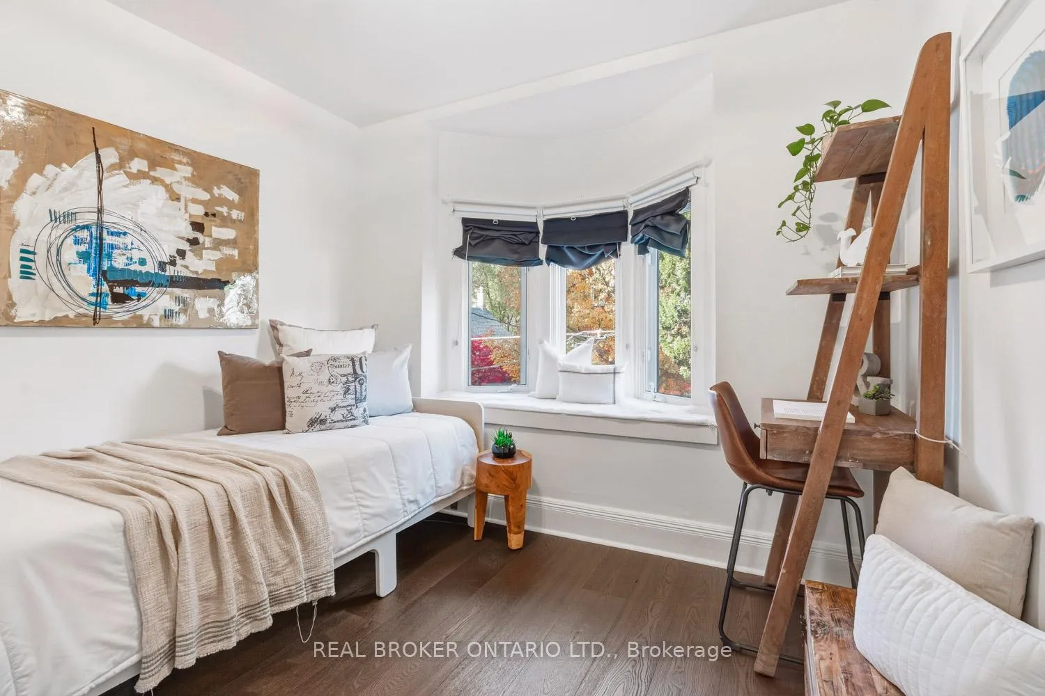 Photo 16 of 7 Juniper Avenue, Toronto, The Beaches — HOMEH