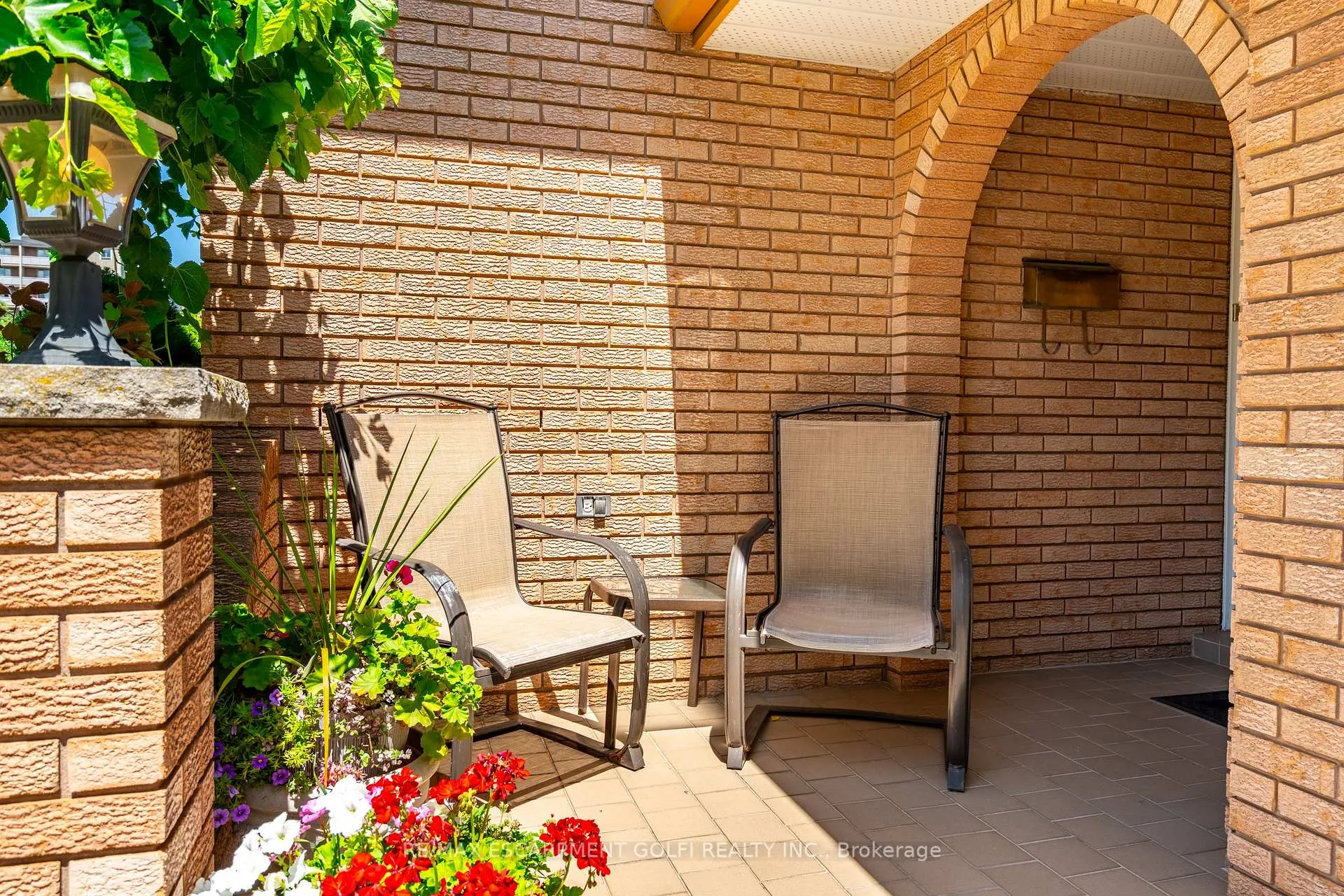 Photo 6 of 5 Rouge Hill Court, Hamilton, Red Hill — HOMEH