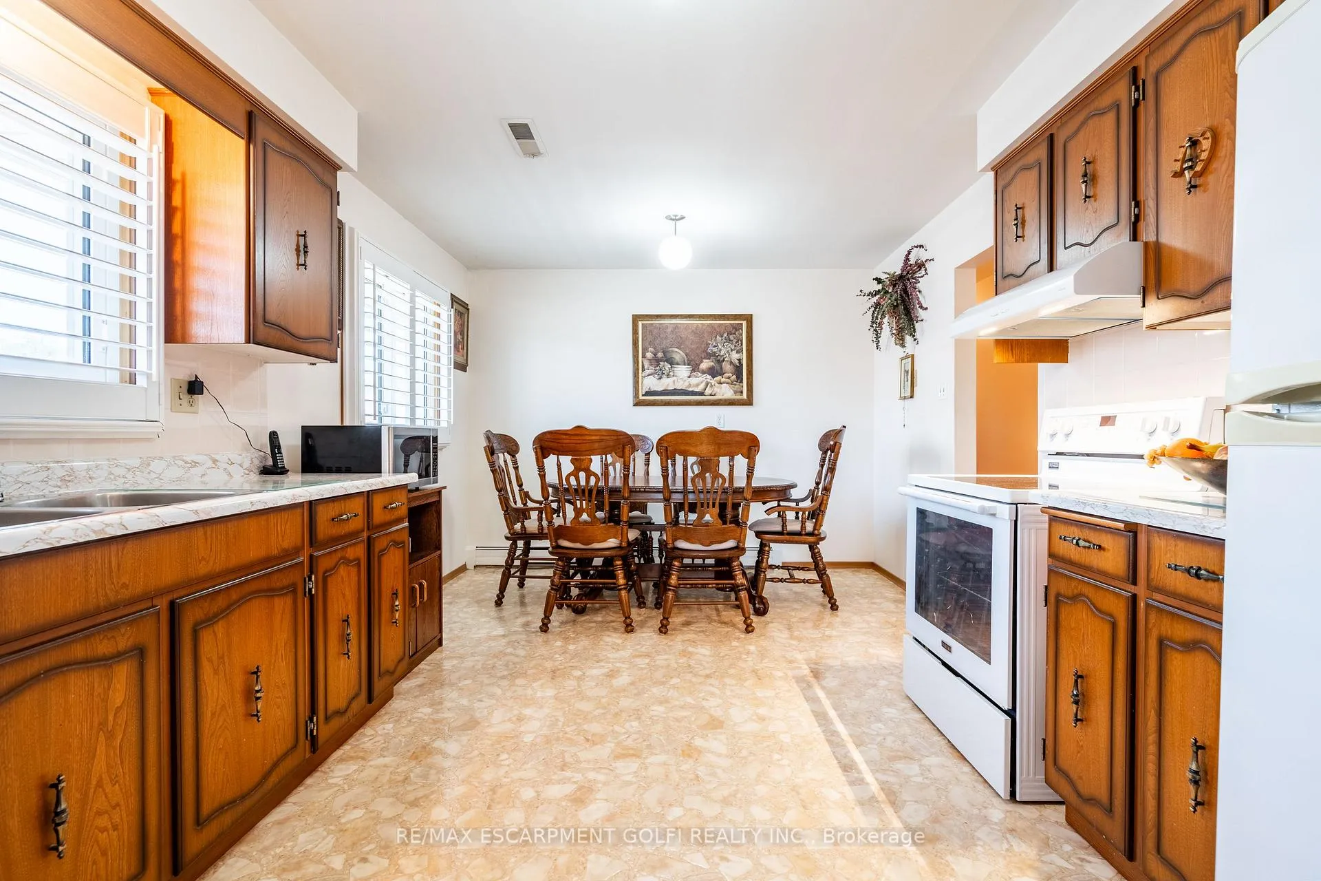 Photo 14 of 5 Rouge Hill Court, Hamilton, Red Hill — HOMEH