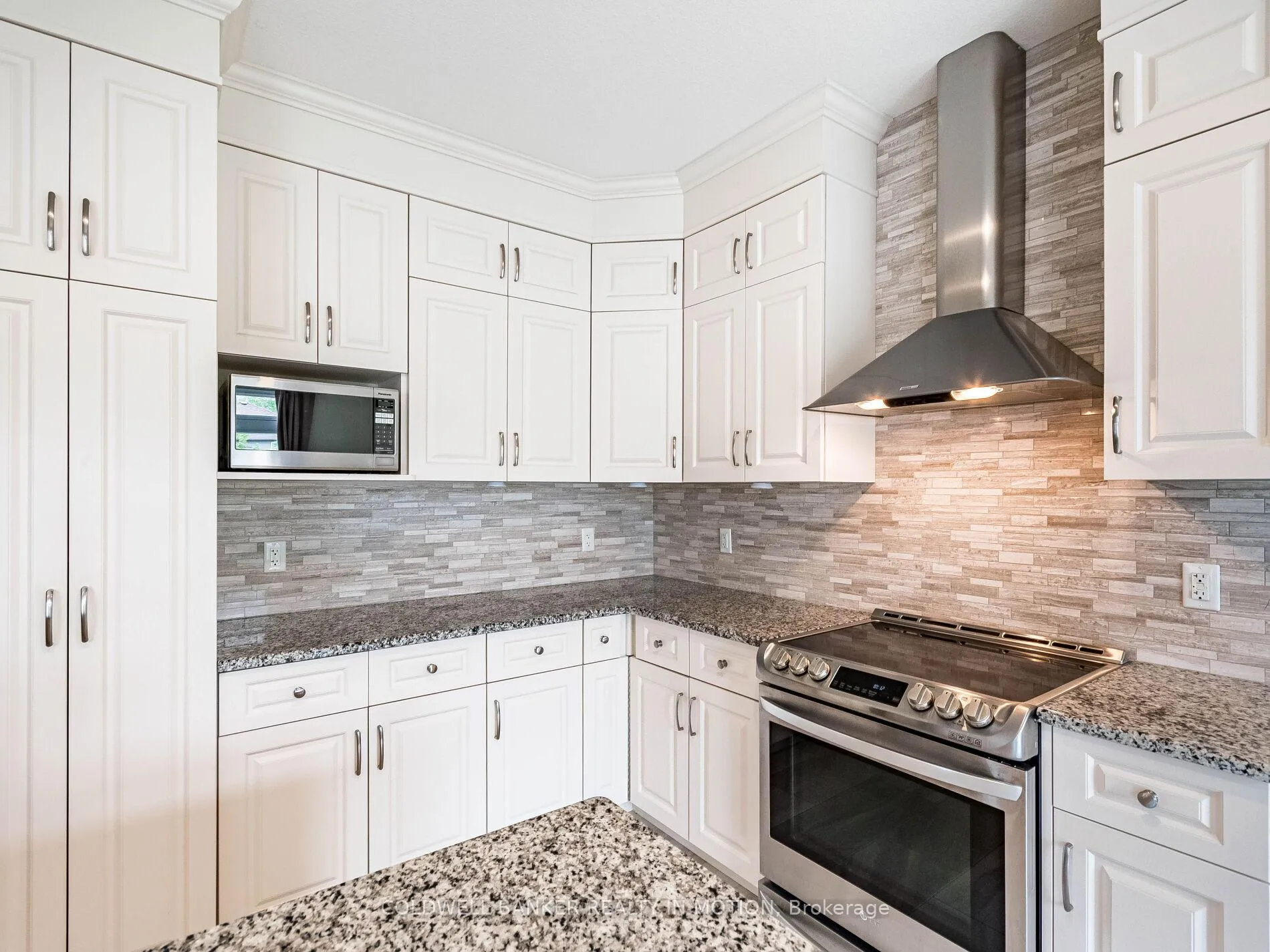 Photo 16 of 1 Gorman Ct Centre, Guelph, Willow West/Sugarbush/West Acres — HOMEH