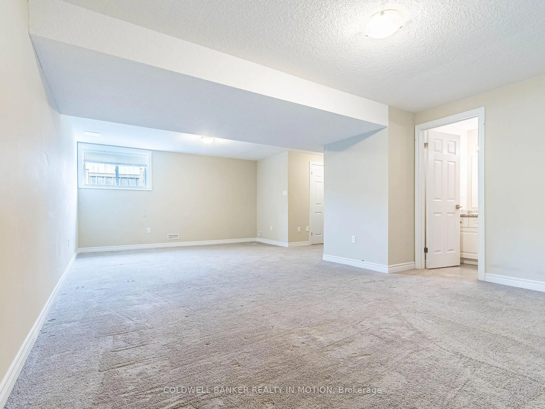 Photo 49 of 1 Gorman Ct Centre, Guelph, Willow West/Sugarbush/West Acres — HOMEH
