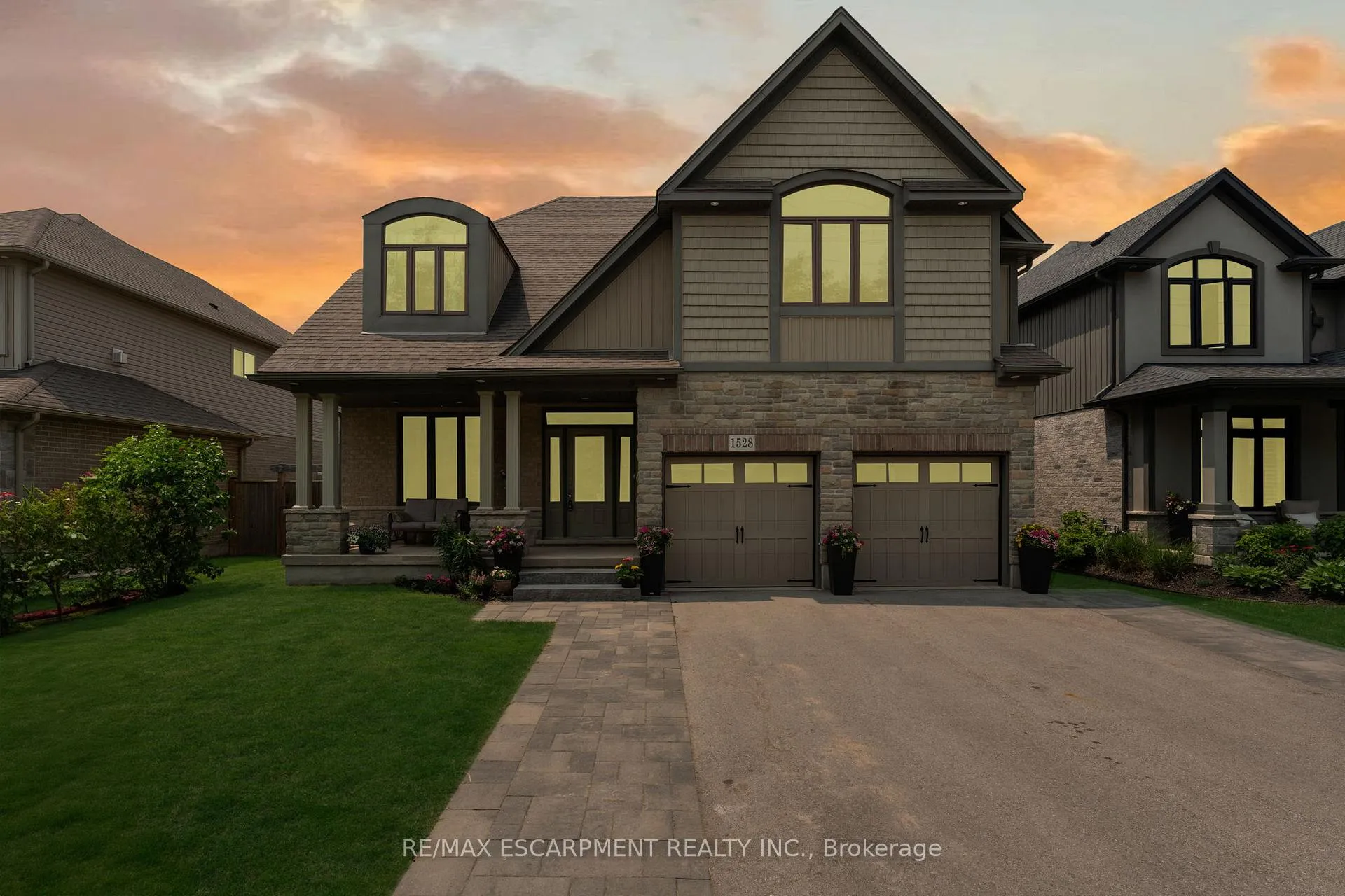 Photo 2 of 1528 Haist Street, Pelham, Fonthill — HOMEH