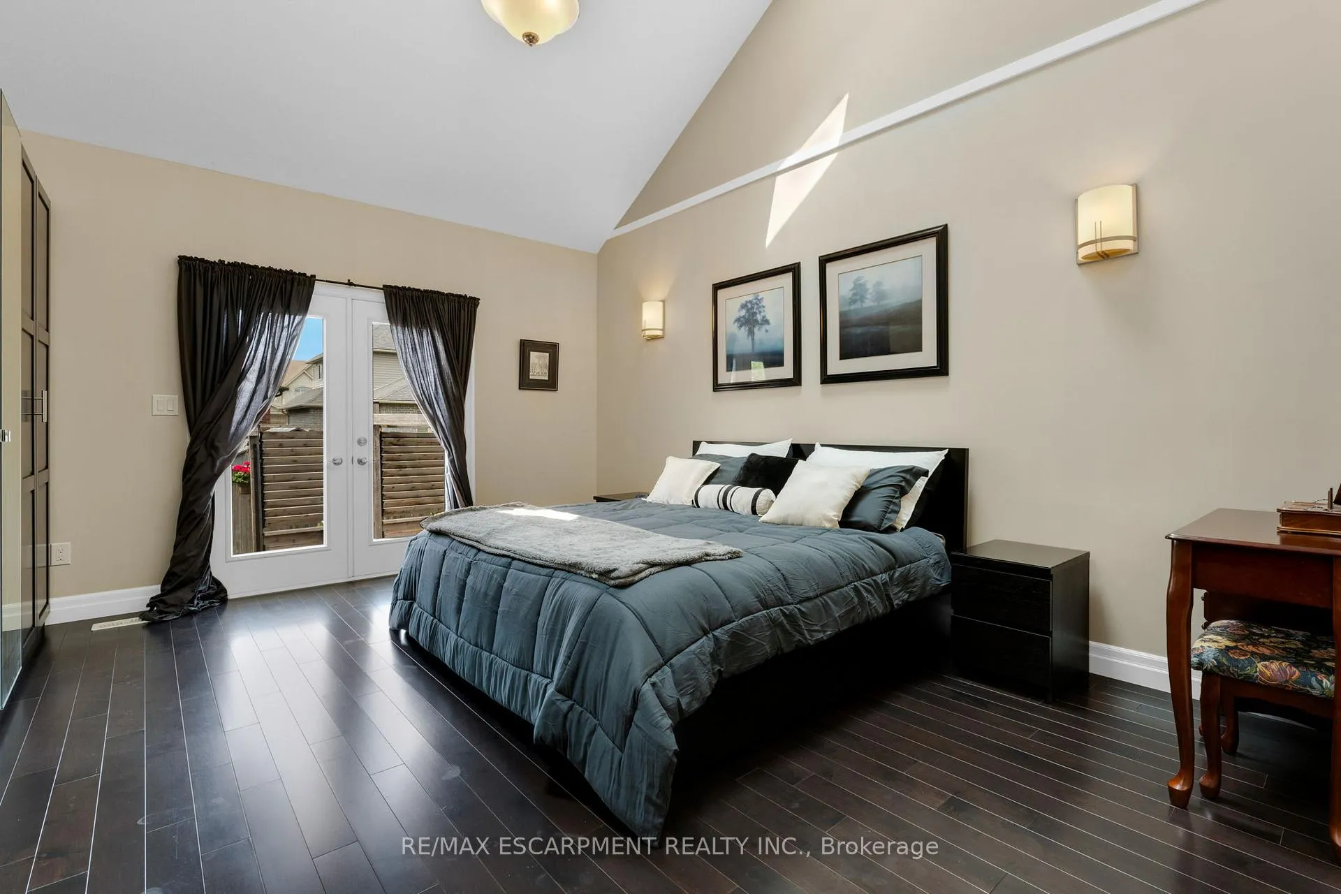 Photo 14 of 1528 Haist Street, Pelham, Fonthill — HOMEH