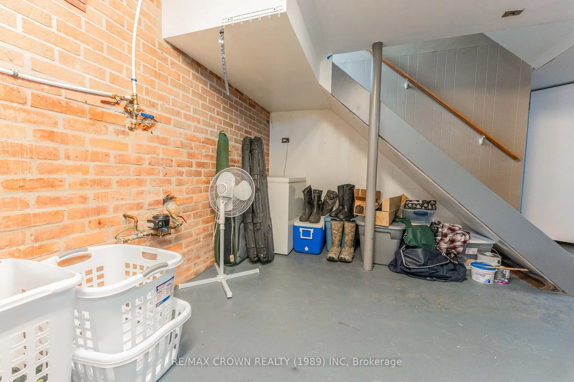 Photo 42 of 40 Cedar Street, Kapuskasing — HOMEH