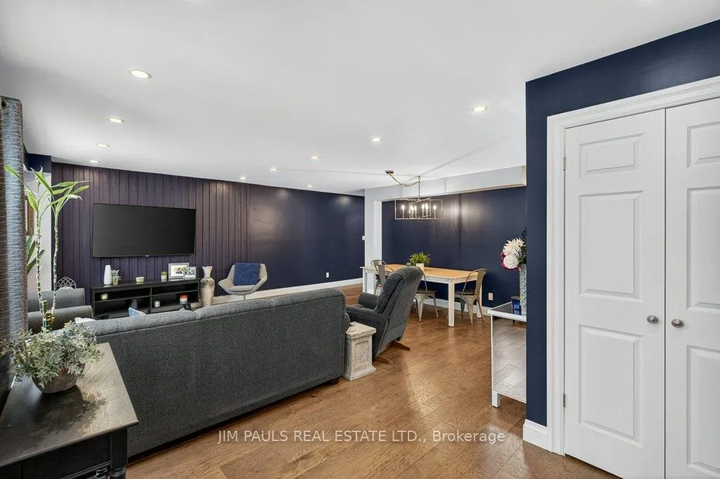 Photo 4 of 2 Sylvia Avenue, Hamilton, Rosedale — HOMEH