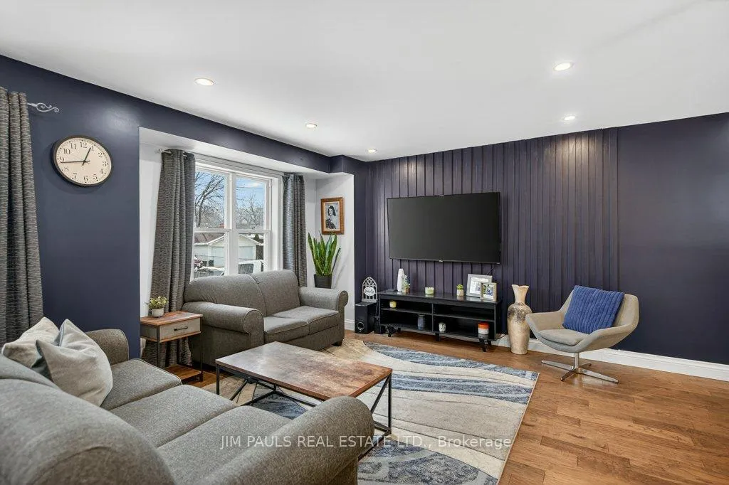 Photo 6 of 2 Sylvia Avenue, Hamilton, Rosedale — HOMEH