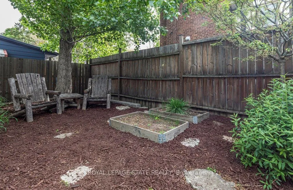 Photo 22 of 91 Aurora Street, Hamilton, Corktown — HOMEH