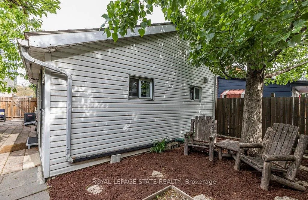 Photo 25 of 91 Aurora Street, Hamilton, Corktown — HOMEH