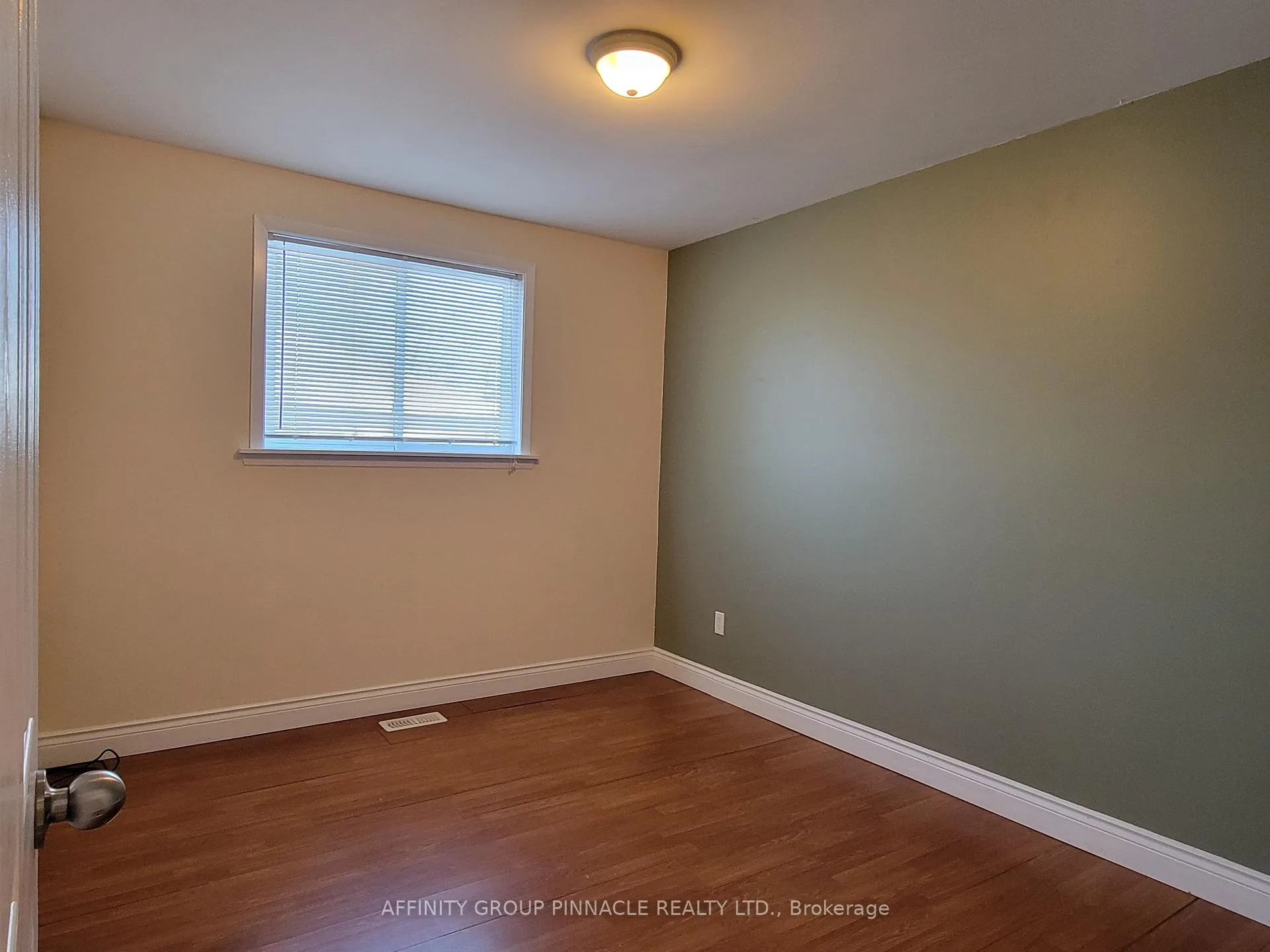 Photo 20 of 524 Sarah Street, Brock, Beaverton — HOMEH