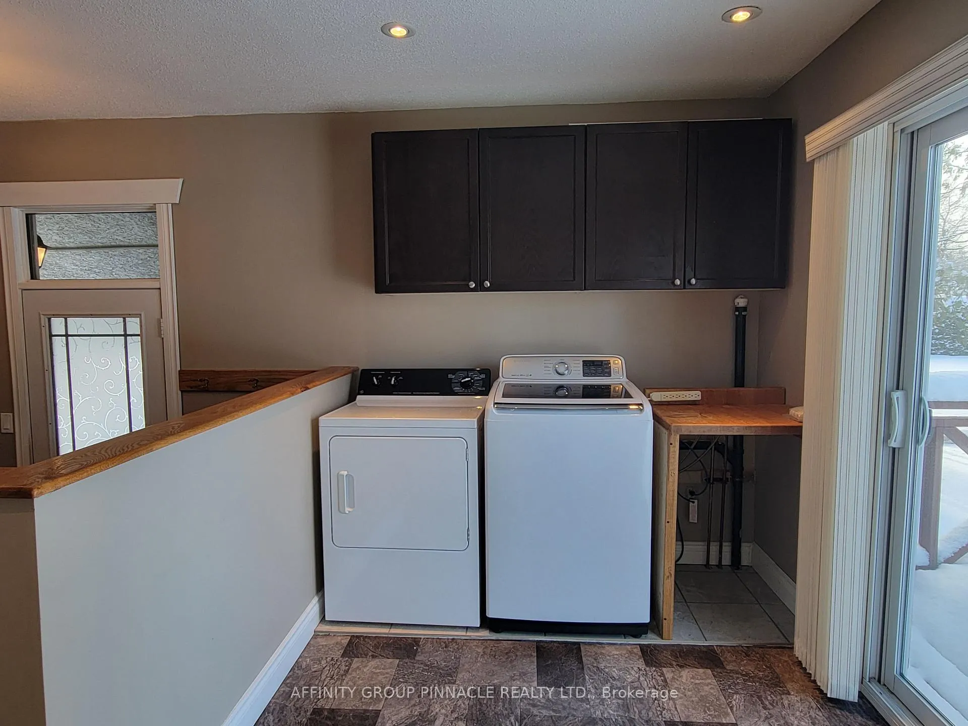 Photo 30 of 524 Sarah Street, Brock, Beaverton — HOMEH
