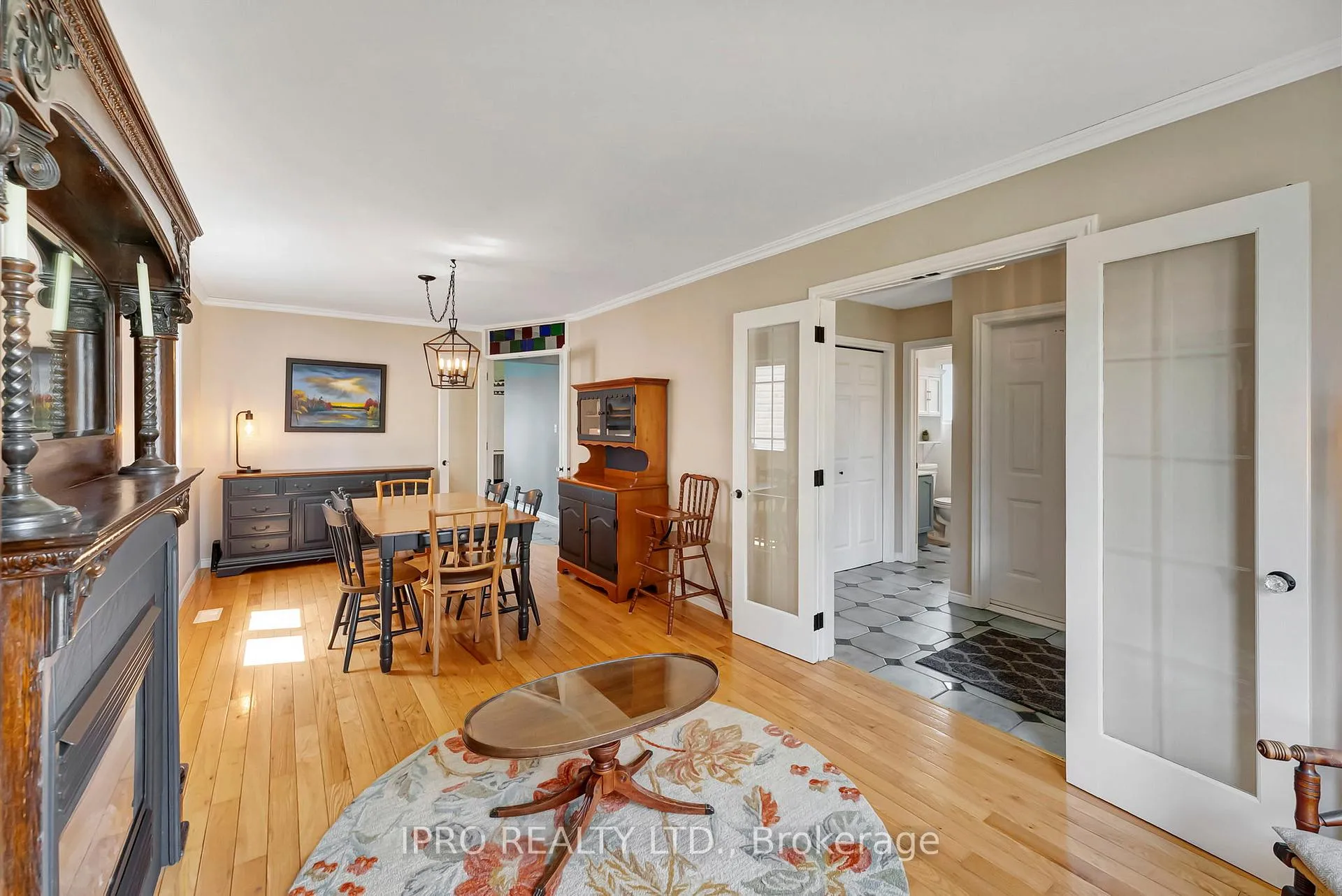Photo 6 of 28 Celtic Drive, Haldimand — HOMEH