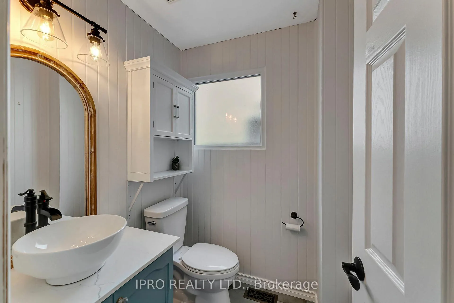 Photo 18 of 28 Celtic Drive, Haldimand — HOMEH