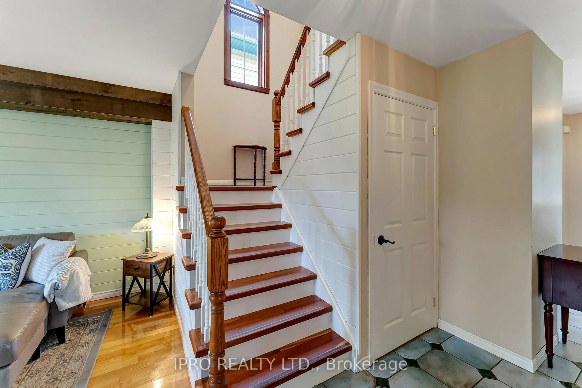 Photo 19 of 28 Celtic Drive, Haldimand — HOMEH