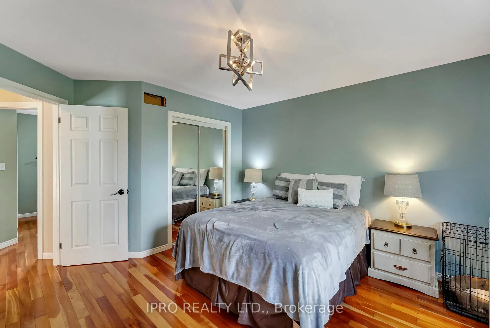 Photo 22 of 28 Celtic Drive, Haldimand — HOMEH