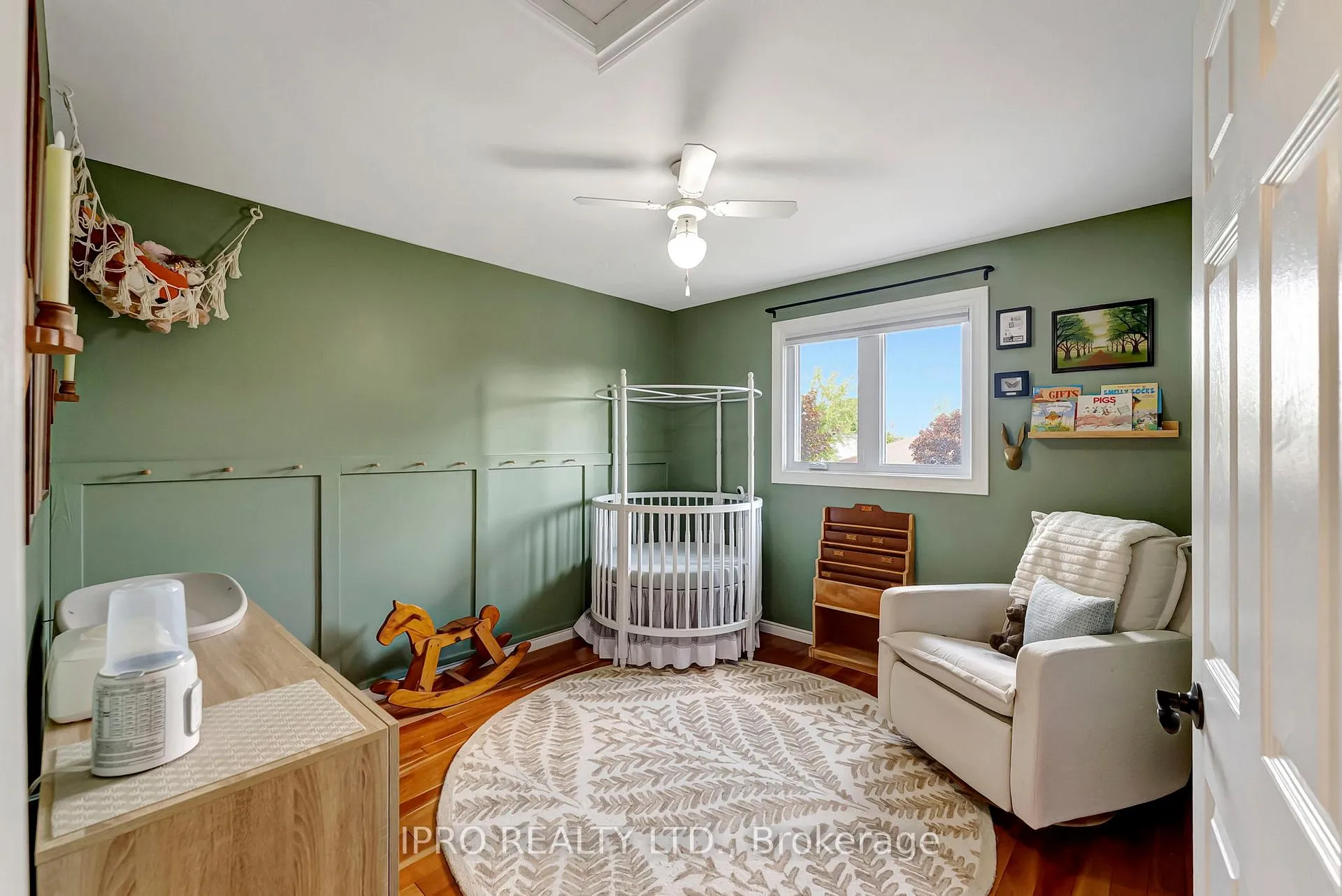 Photo 26 of 28 Celtic Drive, Haldimand — HOMEH