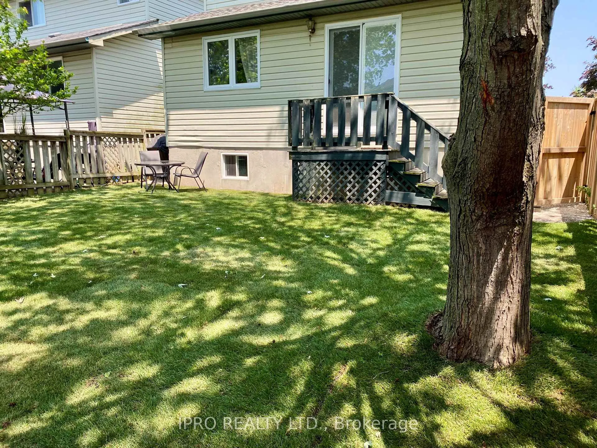 Photo 35 of 28 Celtic Drive, Haldimand — HOMEH