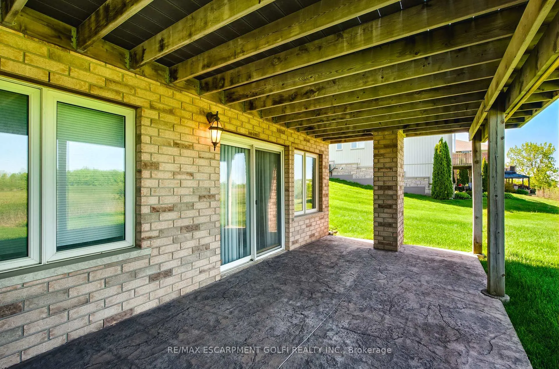 Photo 36 of 15 Old Course Trail, Welland, Hwy 406/Welland — HOMEH