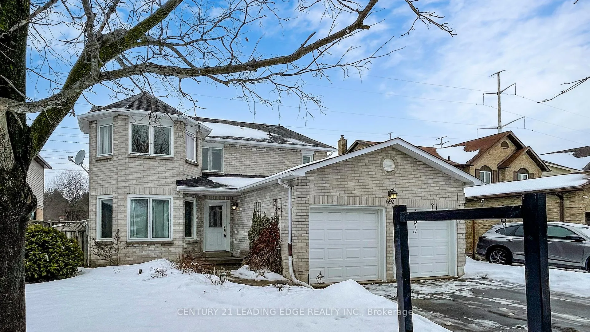 Photo 1 of 692 Amaretto Avenue, Pickering, Amberlea — HOMEH