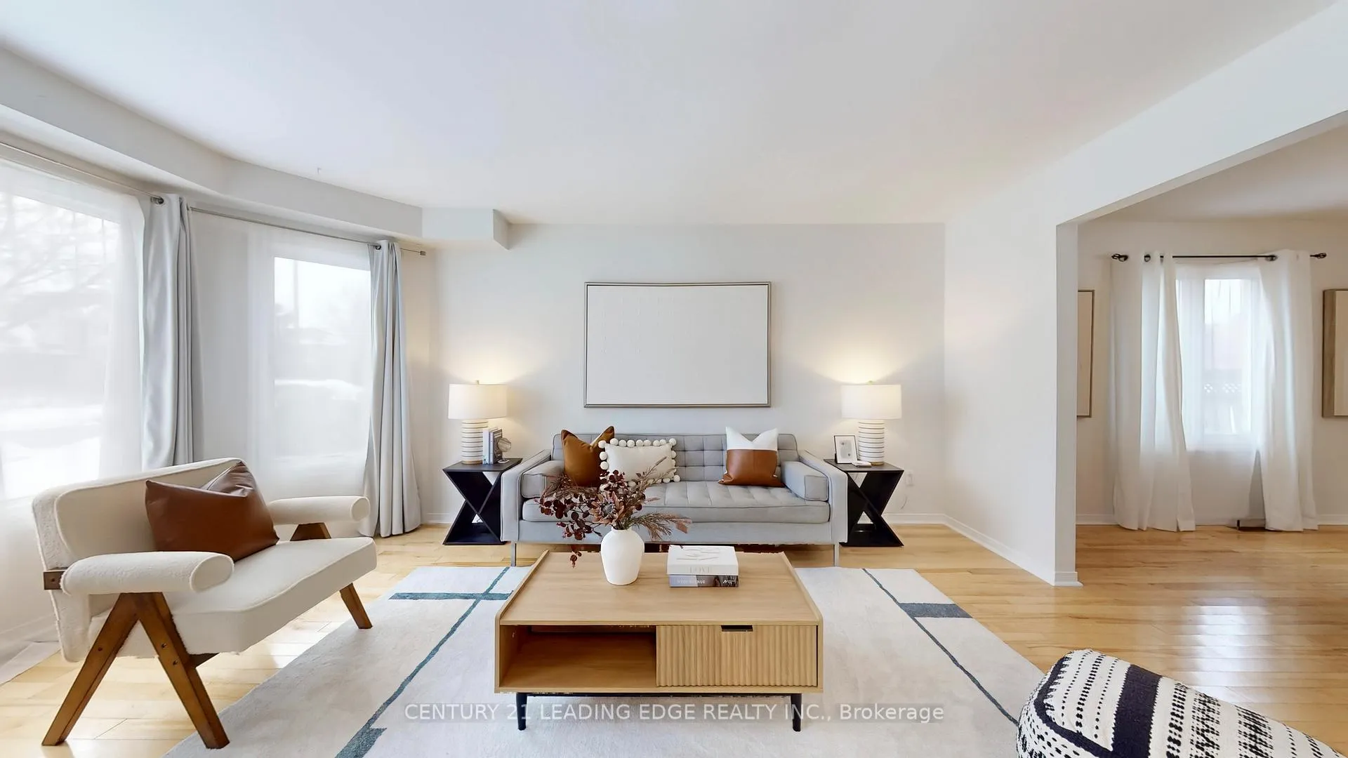 Photo 3 of 692 Amaretto Avenue, Pickering, Amberlea — HOMEH