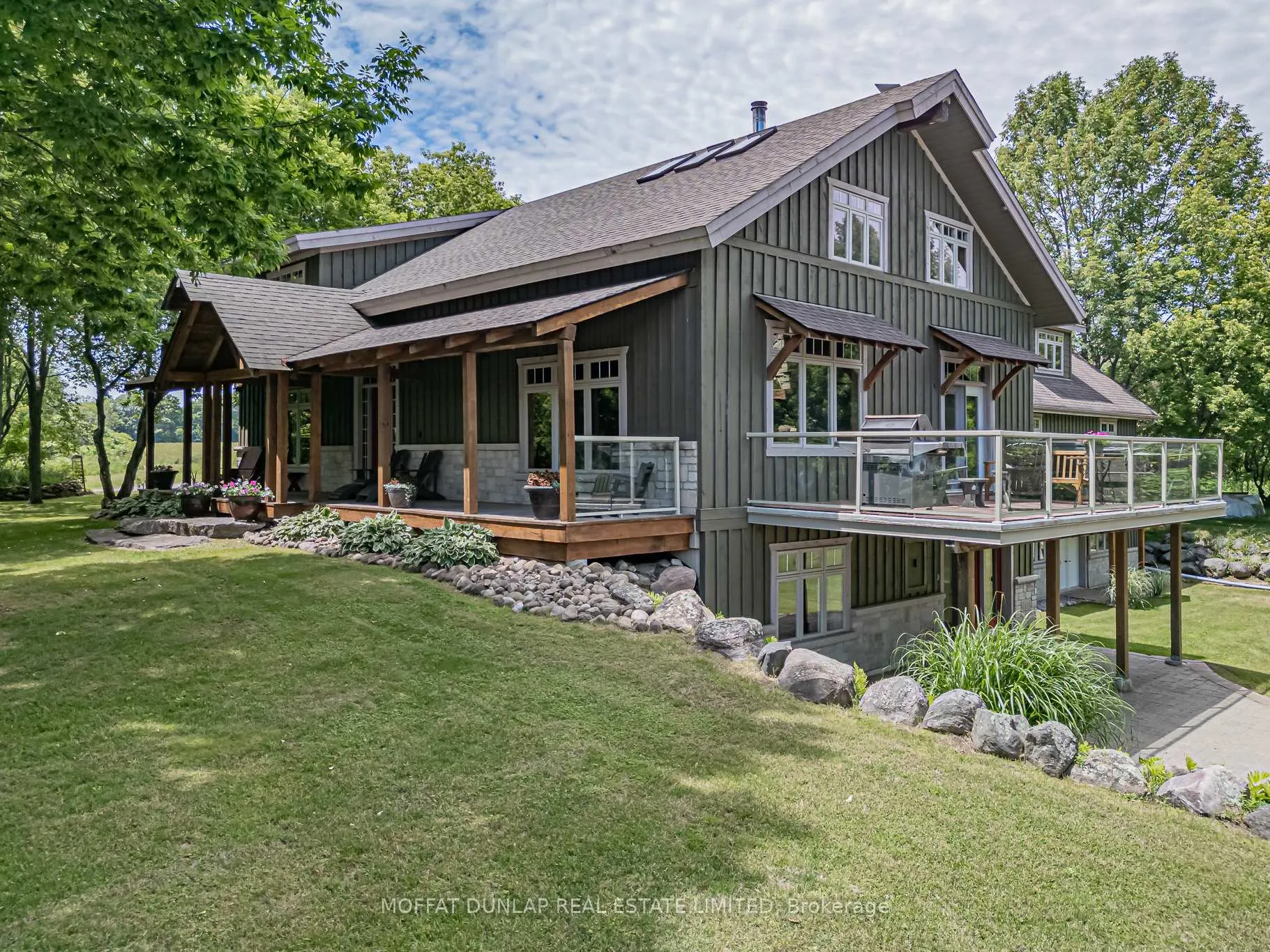 Photo 3 of 1470 Scarlett Line, Springwater, Elmvale — HOMEH