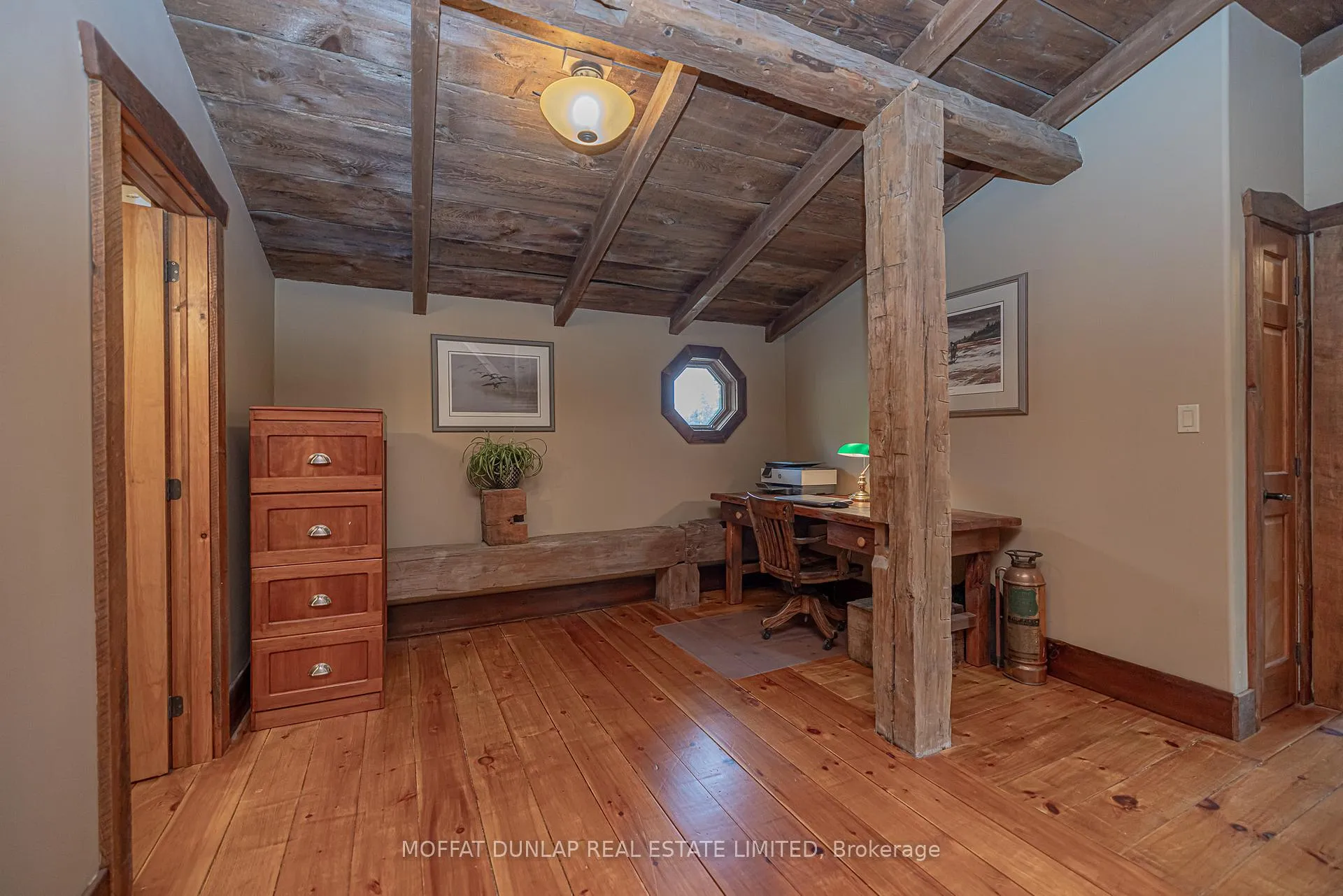 Photo 21 of 1470 Scarlett Line, Springwater, Elmvale — HOMEH