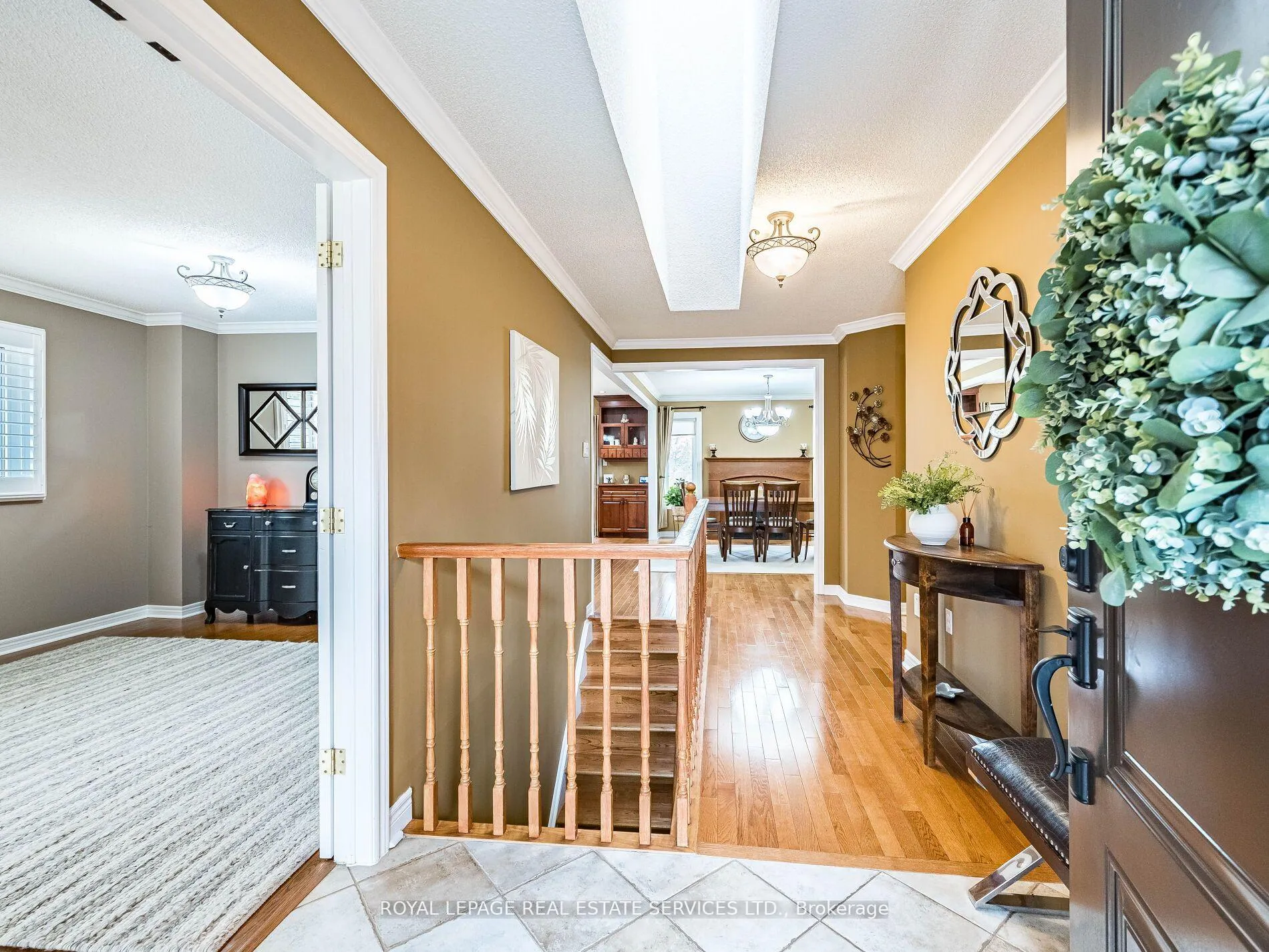 Photo 6 of 8 Macallister Court, Barrie, Letitia Heights — HOMEH