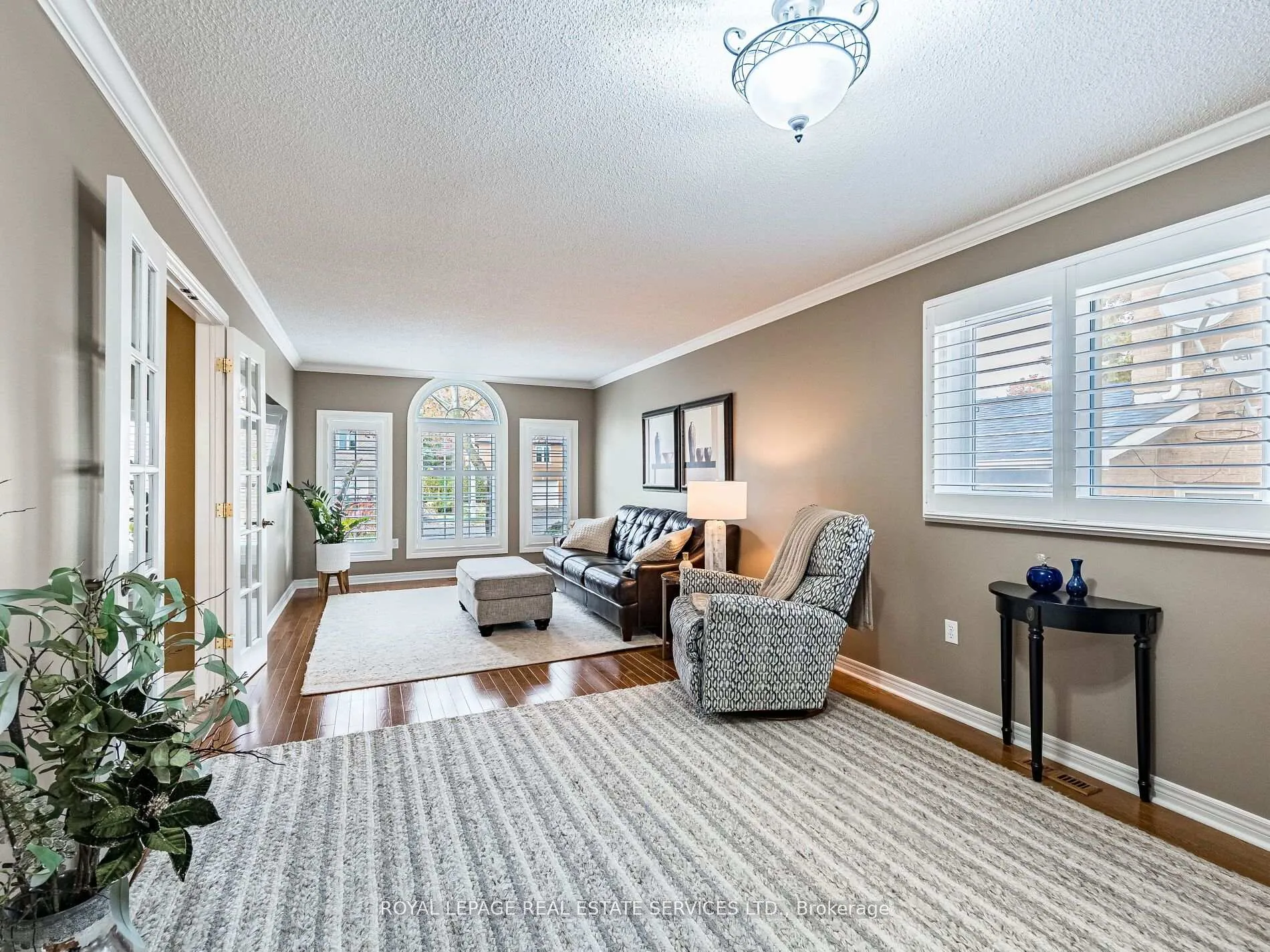 Photo 10 of 8 Macallister Court, Barrie, Letitia Heights — HOMEH