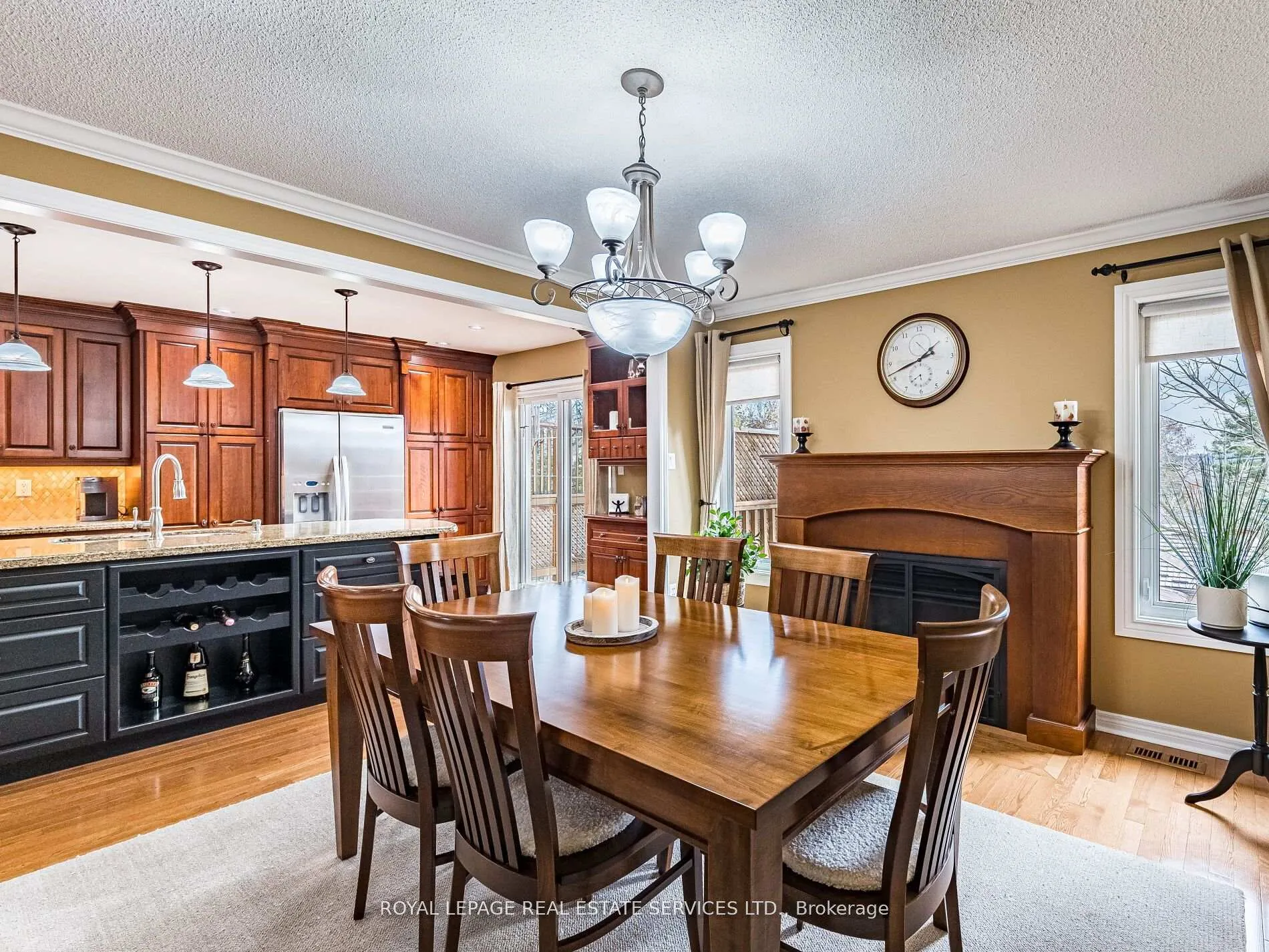 Photo 17 of 8 Macallister Court, Barrie, Letitia Heights — HOMEH