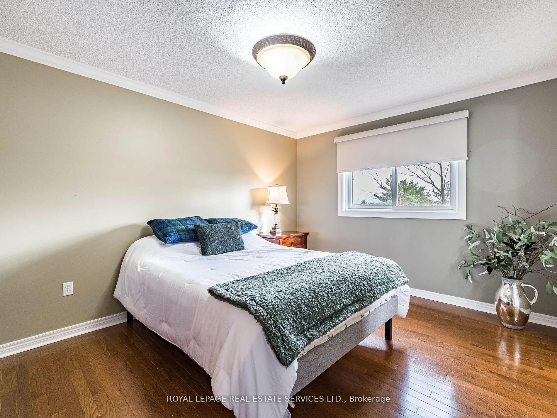 Photo 20 of 8 Macallister Court, Barrie, Letitia Heights — HOMEH