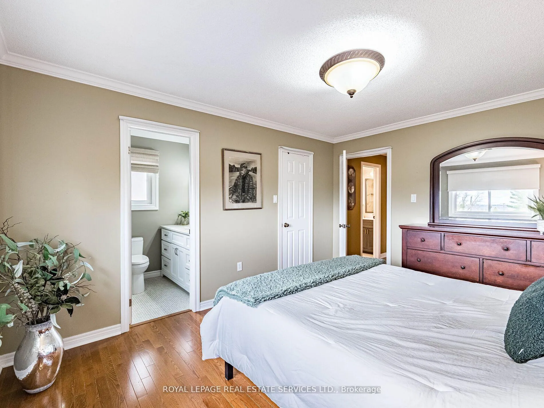 Photo 21 of 8 Macallister Court, Barrie, Letitia Heights — HOMEH