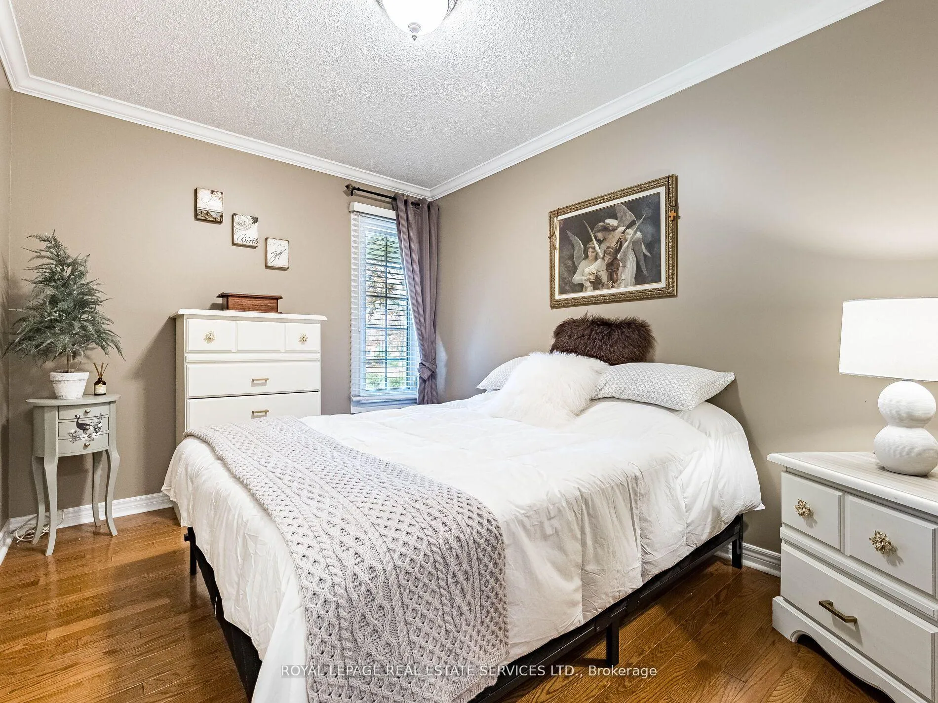 Photo 24 of 8 Macallister Court, Barrie, Letitia Heights — HOMEH