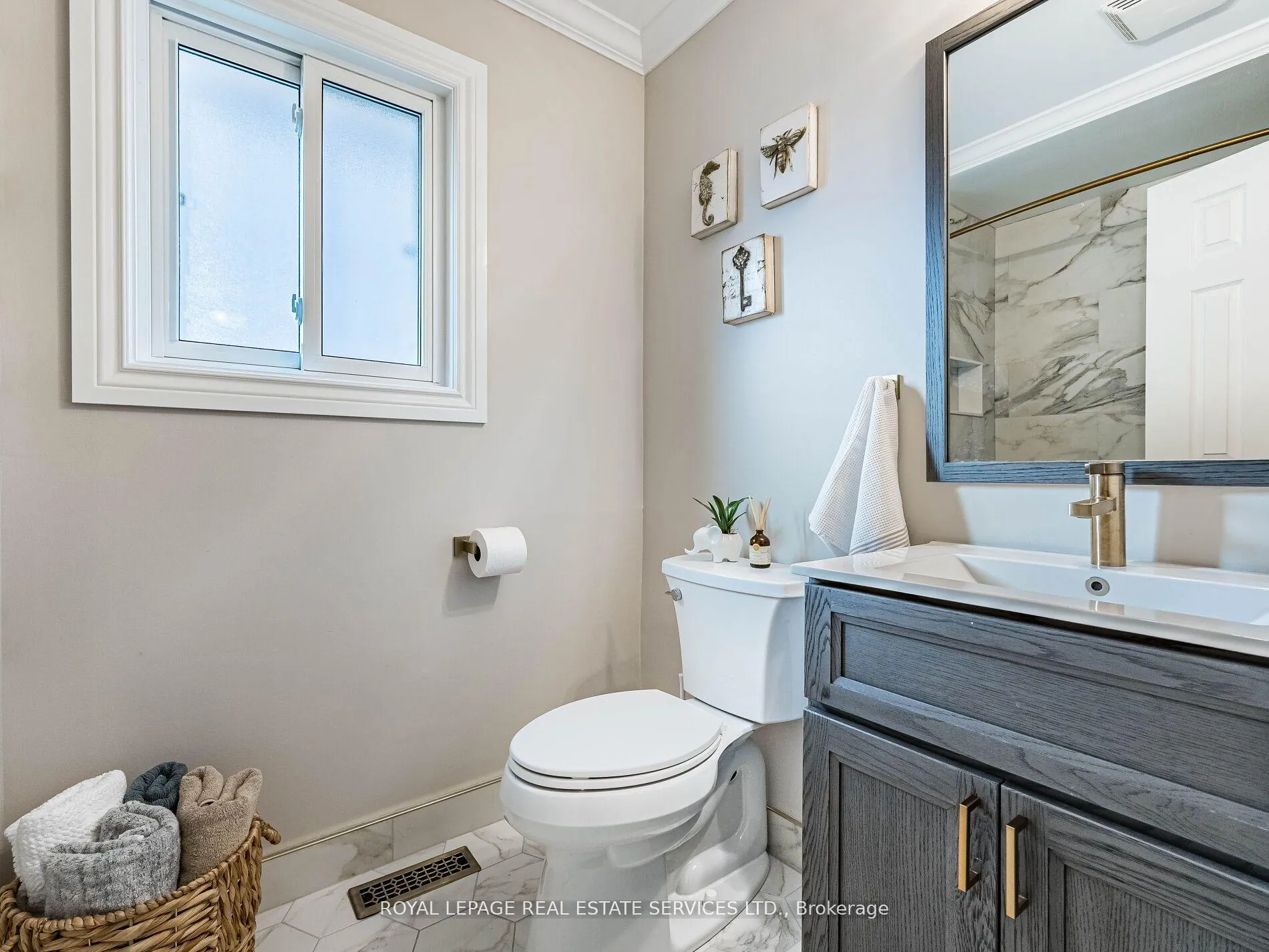 Photo 27 of 8 Macallister Court, Barrie, Letitia Heights — HOMEH
