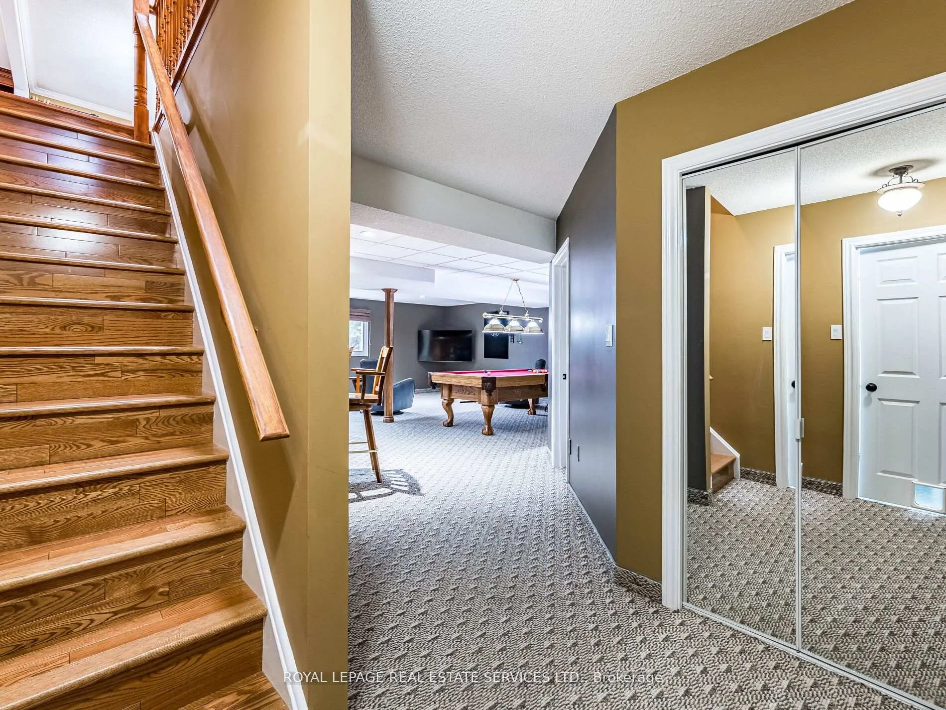 Photo 29 of 8 Macallister Court, Barrie, Letitia Heights — HOMEH