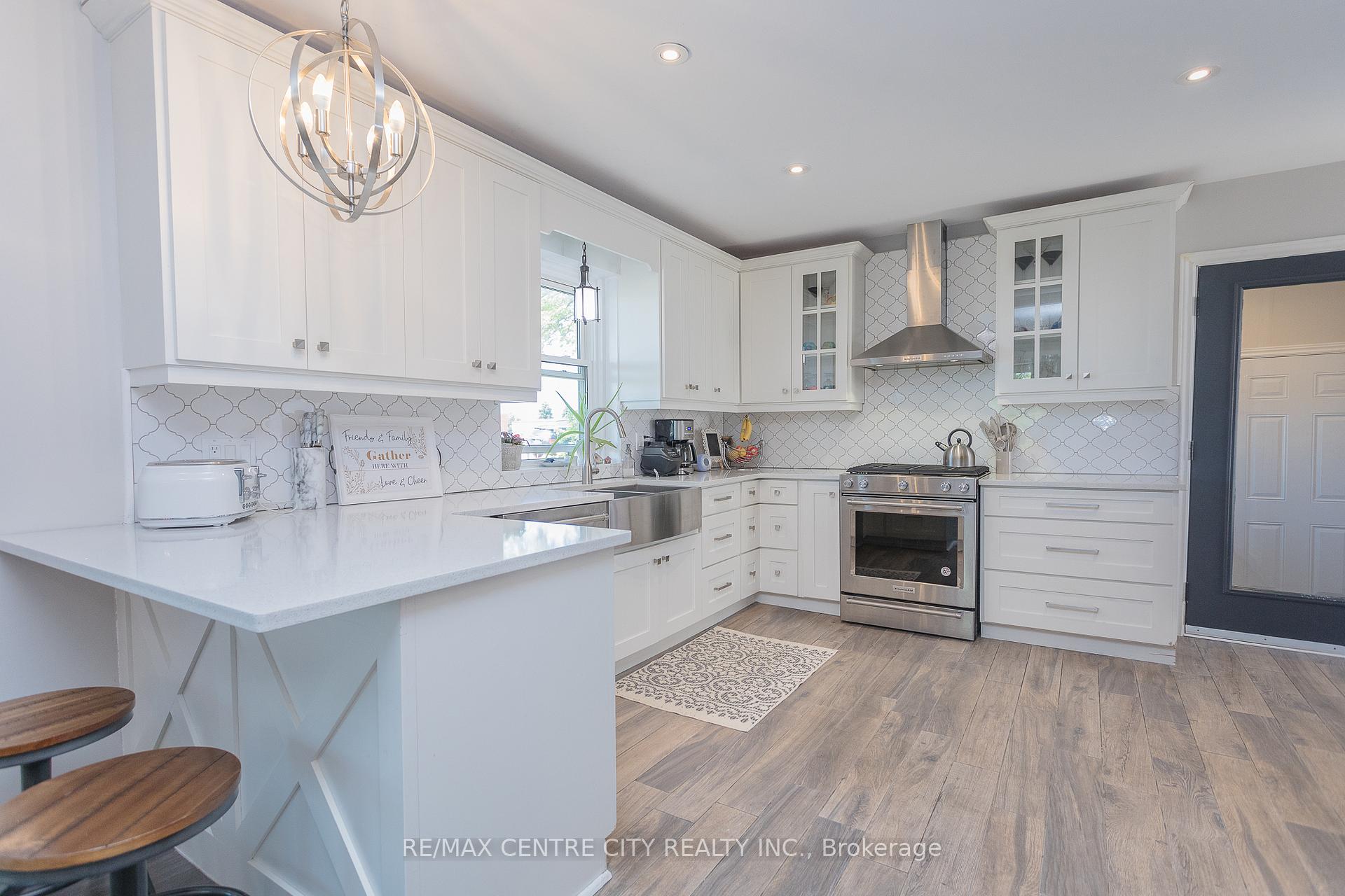 Photo 9 of 45024 Talbot Line, Central Elgin, Rural Central Elgin — HOMEH