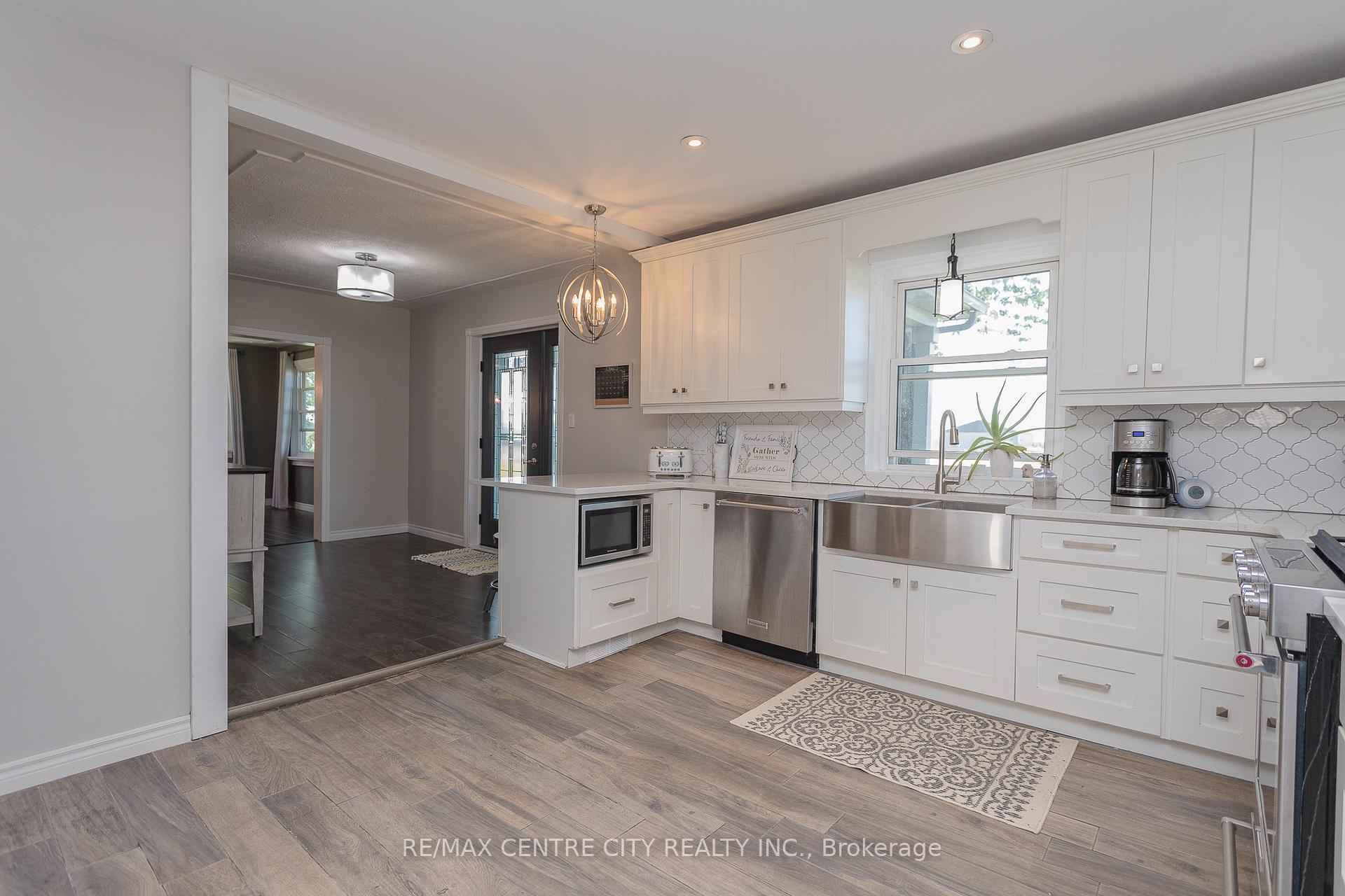 Photo 11 of 45024 Talbot Line, Central Elgin, Rural Central Elgin — HOMEH