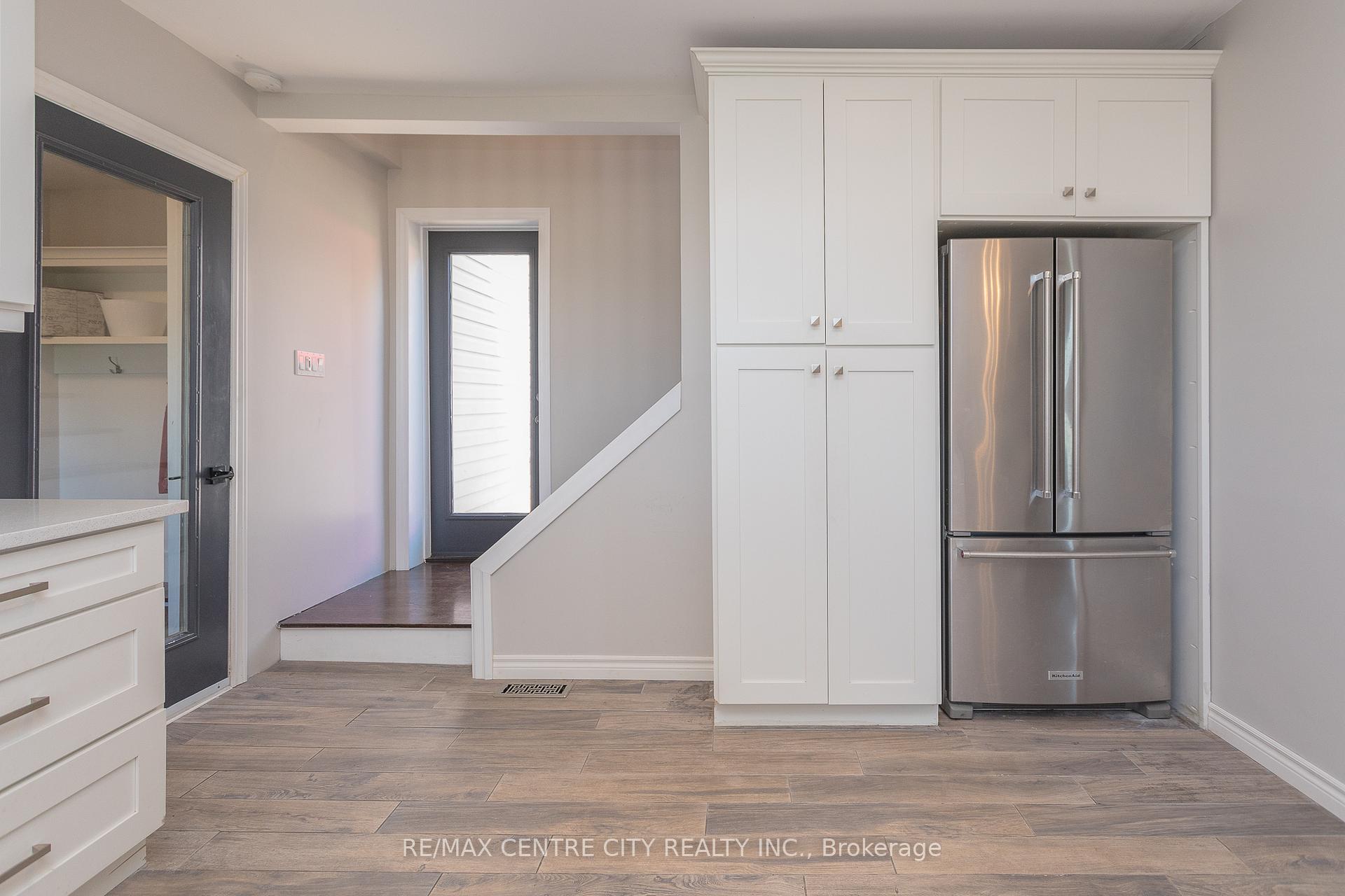 Photo 12 of 45024 Talbot Line, Central Elgin, Rural Central Elgin — HOMEH