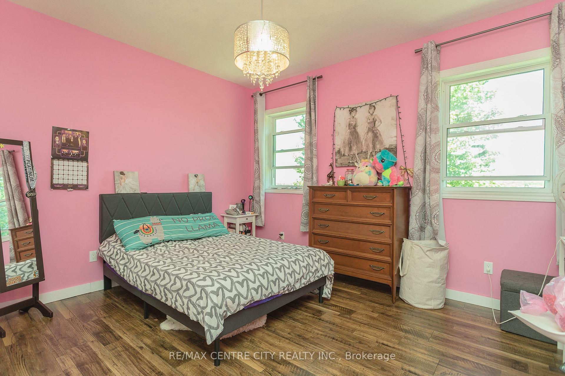 Photo 22 of 45024 Talbot Line, Central Elgin, Rural Central Elgin — HOMEH