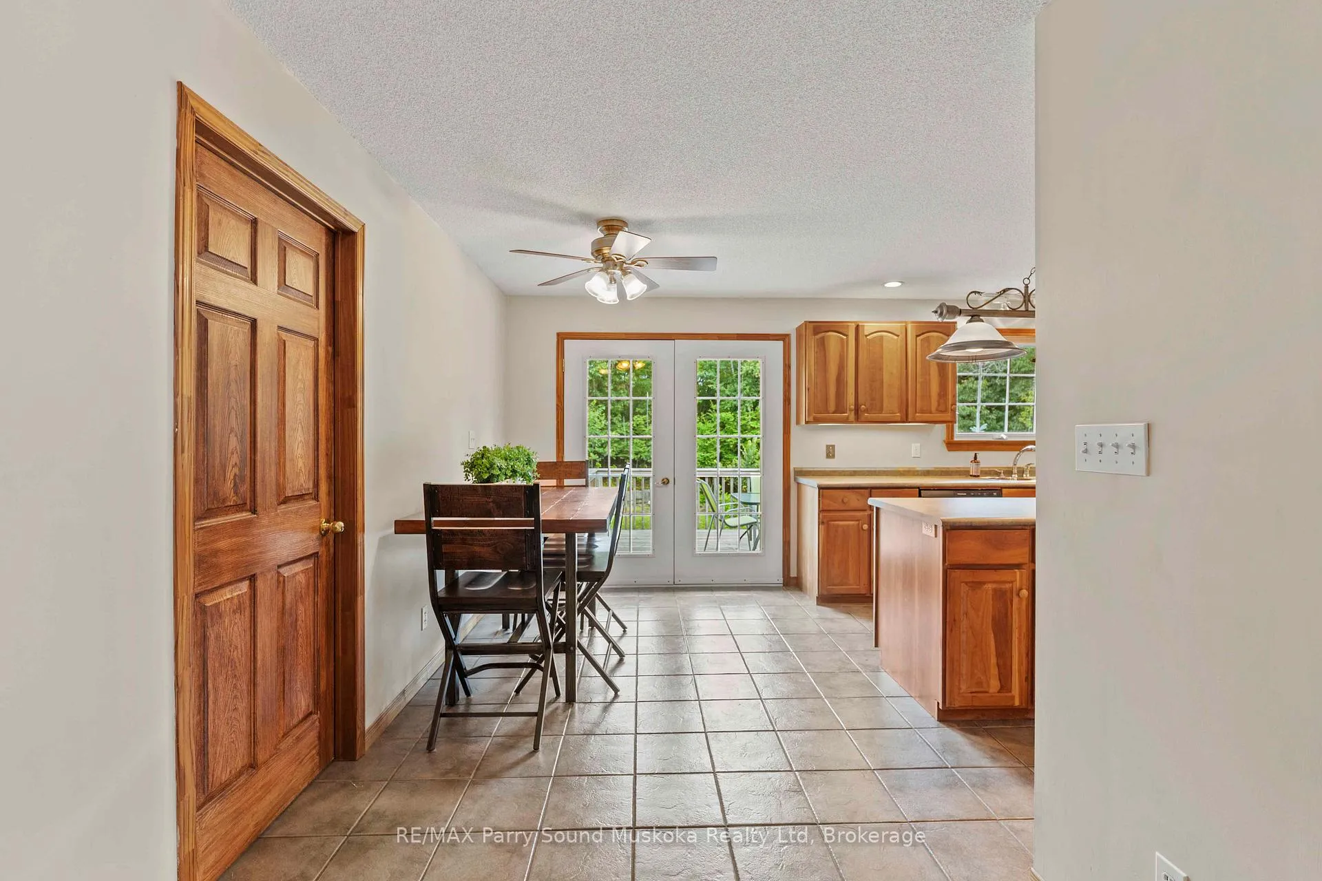 Photo 10 of 88 Black Road, Seguin — HOMEH