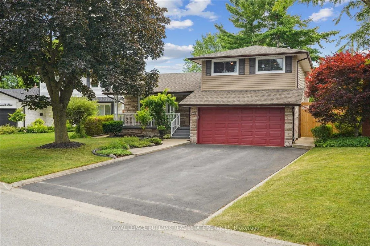 Photo 1 of 510 Fenwick Place, Burlington, Roseland — HOMEH