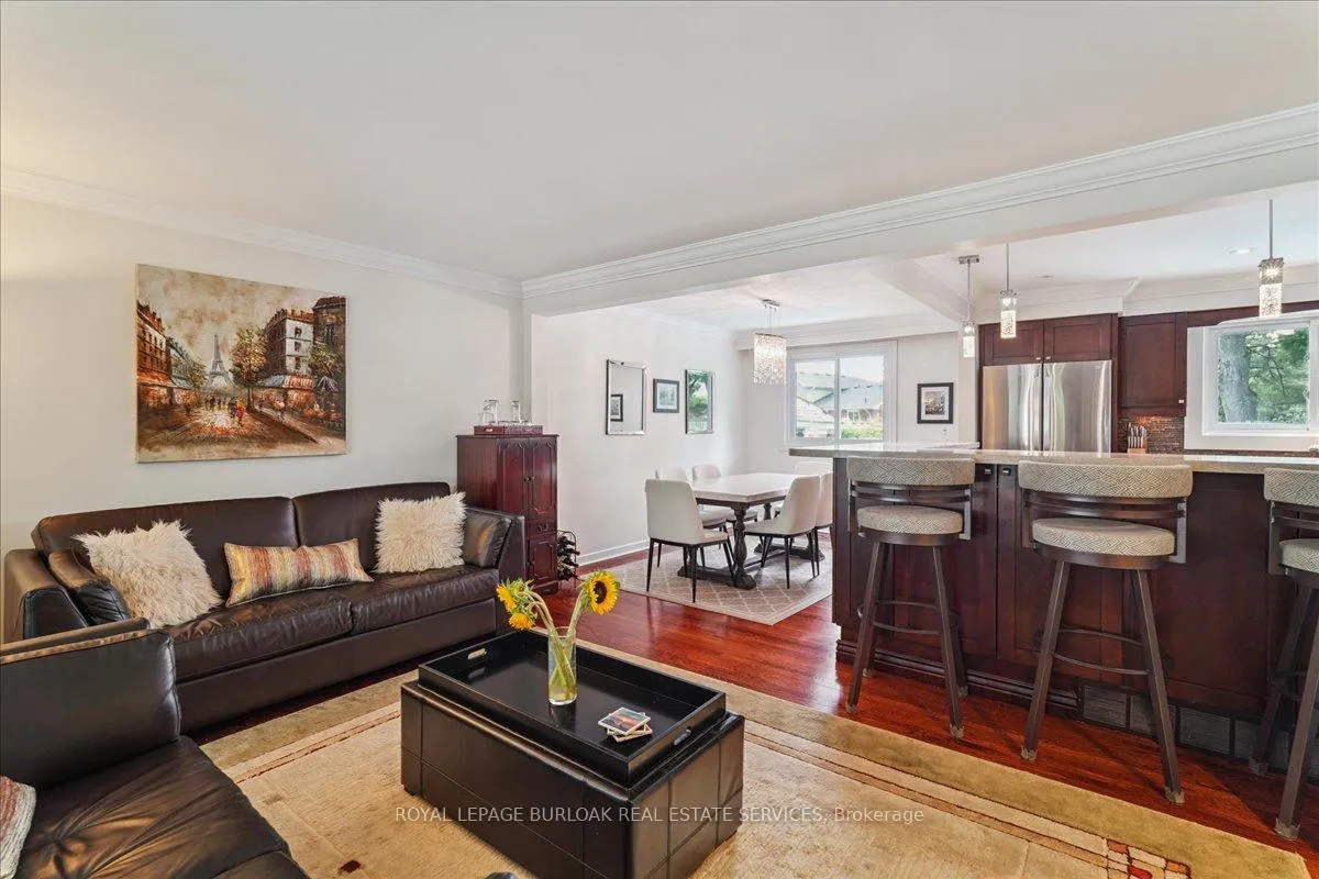 Photo 10 of 510 Fenwick Place, Burlington, Roseland — HOMEH
