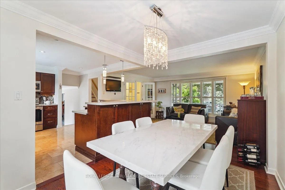 Photo 12 of 510 Fenwick Place, Burlington, Roseland — HOMEH