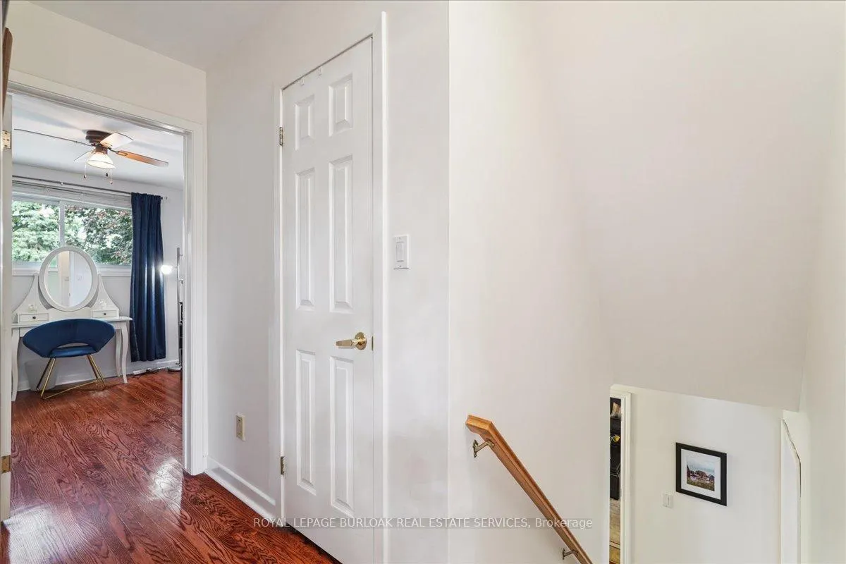 Photo 23 of 510 Fenwick Place, Burlington, Roseland — HOMEH