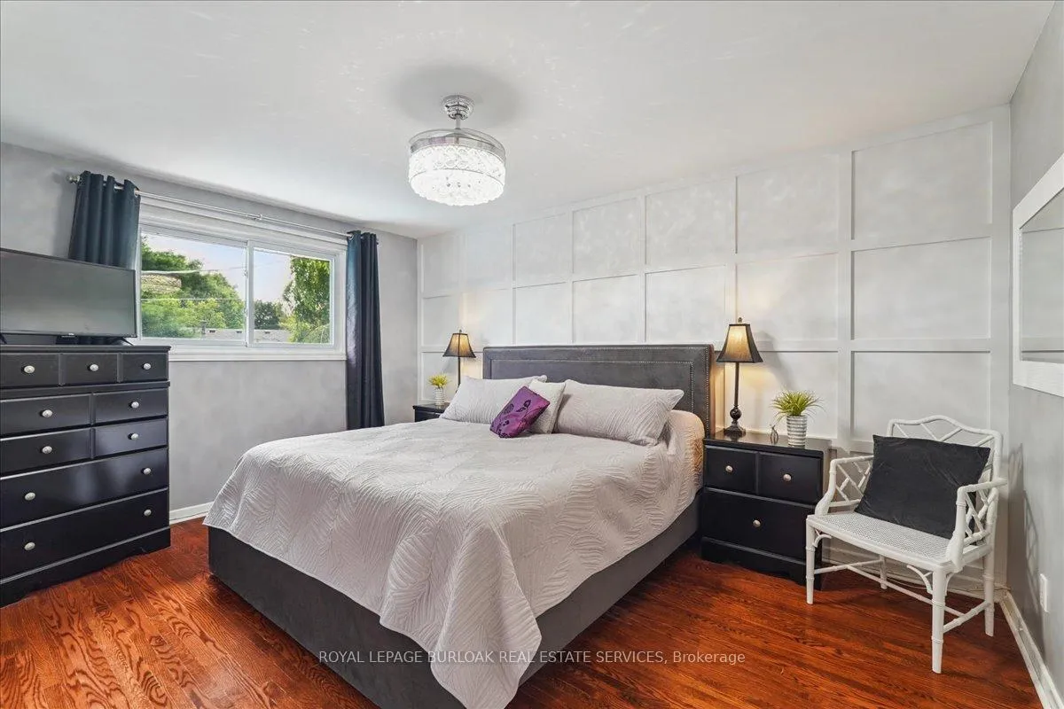 Photo 24 of 510 Fenwick Place, Burlington, Roseland — HOMEH