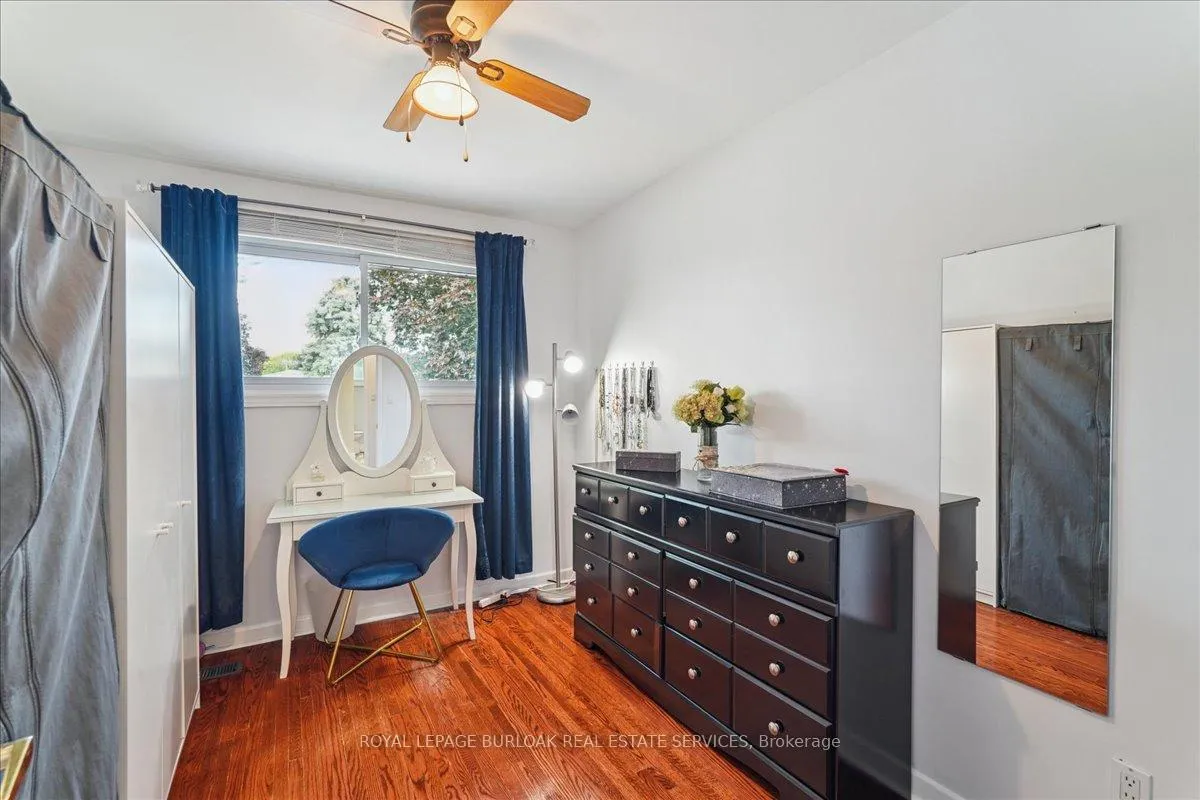 Photo 28 of 510 Fenwick Place, Burlington, Roseland — HOMEH