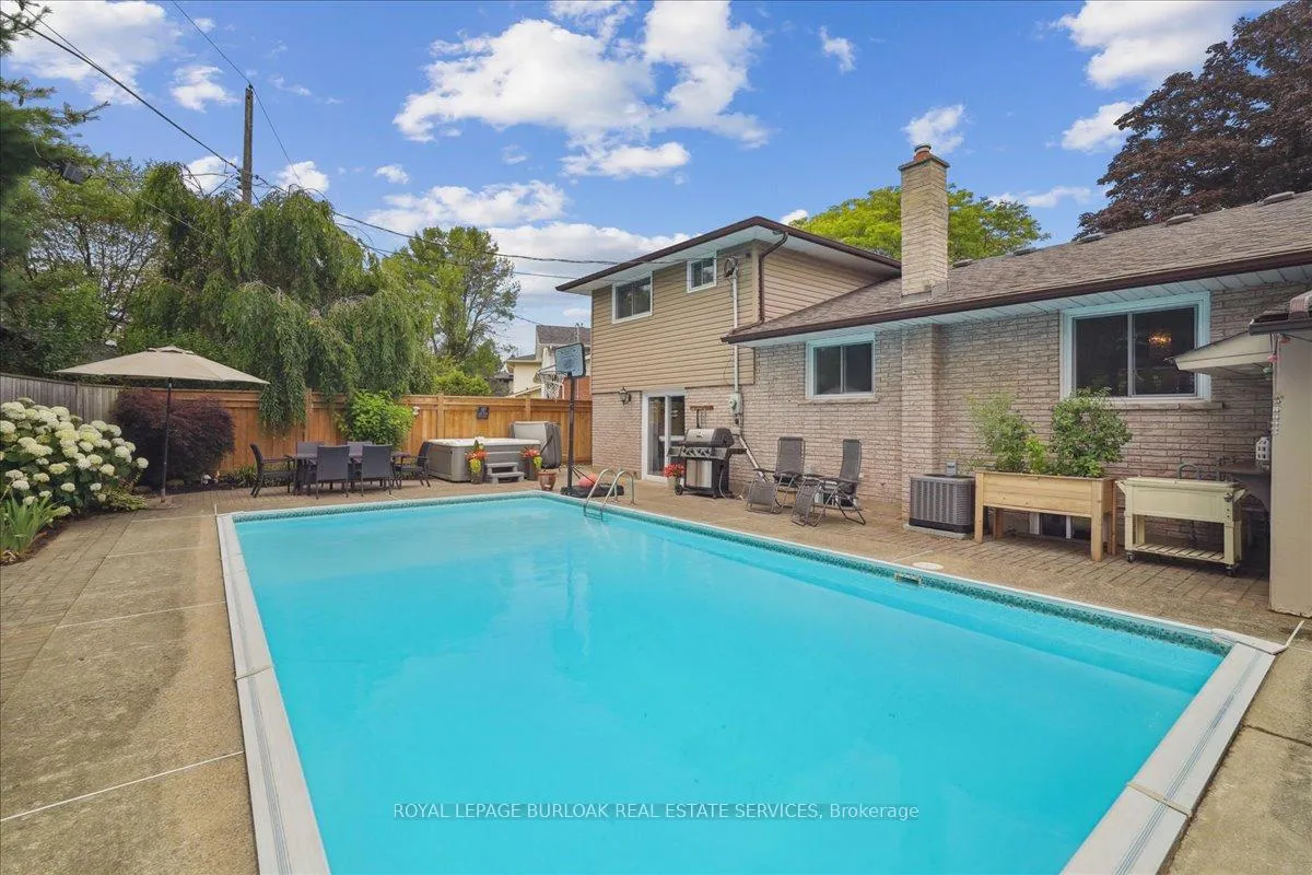 Photo 38 of 510 Fenwick Place, Burlington, Roseland — HOMEH