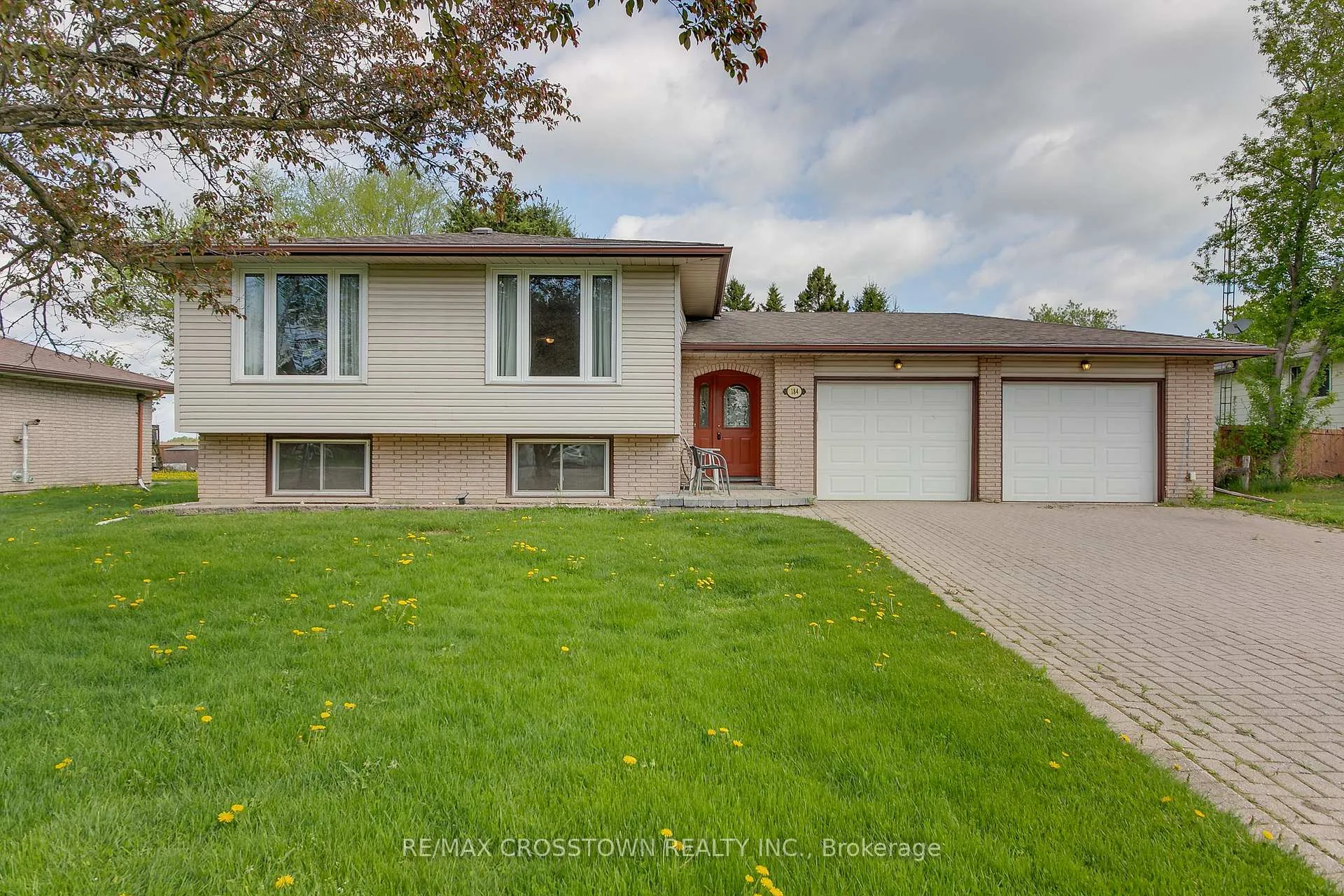 Photo 2 of 184 Murphy Road, Essa, Baxter — HOMEH