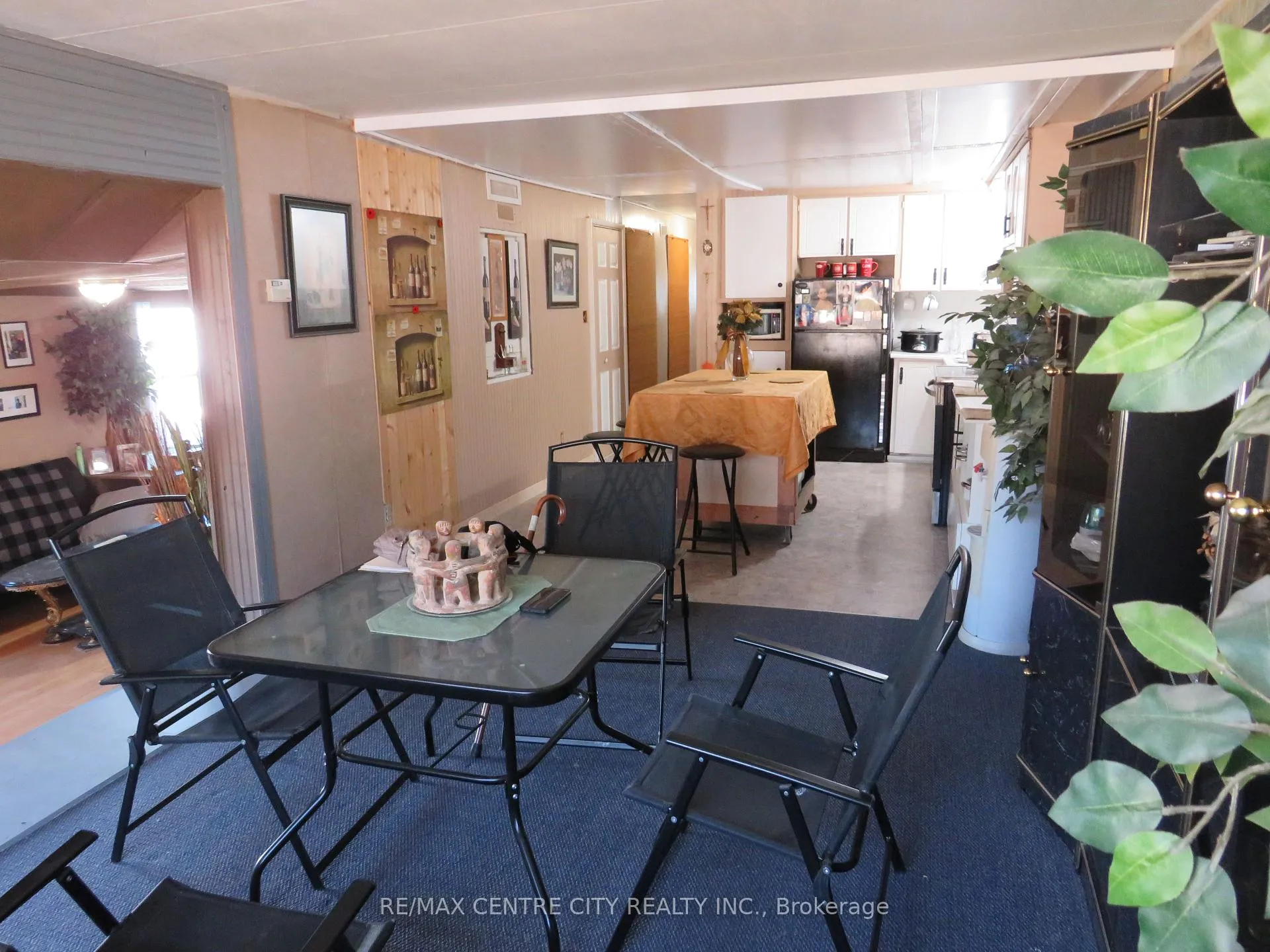 Photo 4 of Unit 4, 3902 Dundas Street E, Thames Centre, Rural Thames Centre — HOMEH