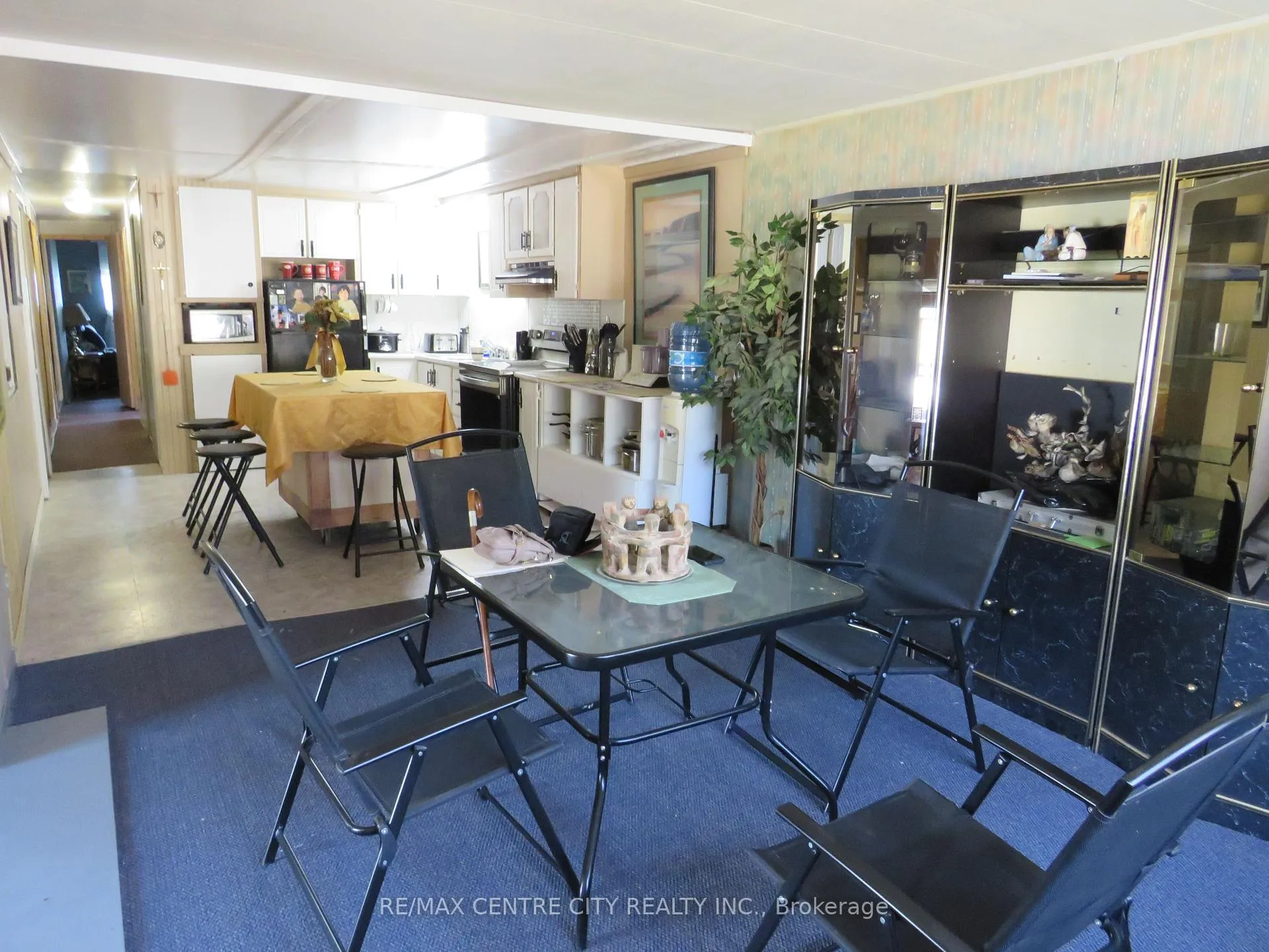Photo 5 of Unit 4, 3902 Dundas Street E, Thames Centre, Rural Thames Centre — HOMEH