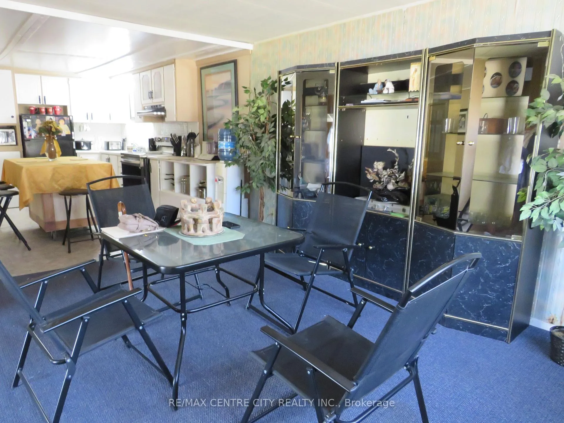 Photo 6 of Unit 4, 3902 Dundas Street E, Thames Centre, Rural Thames Centre — HOMEH