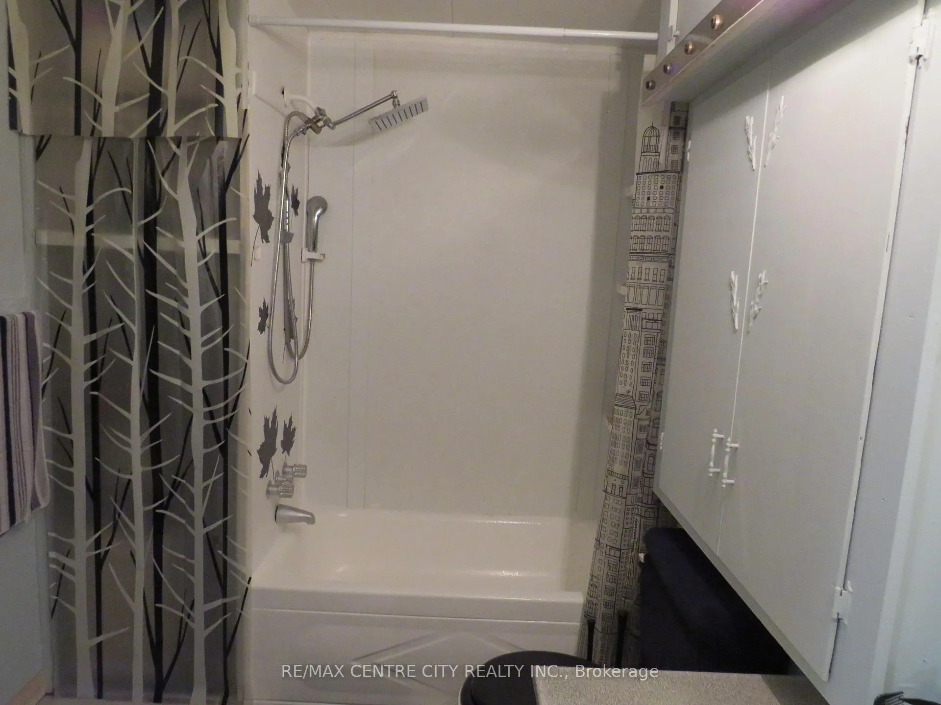 Photo 20 of Unit 4, 3902 Dundas Street E, Thames Centre, Rural Thames Centre — HOMEH